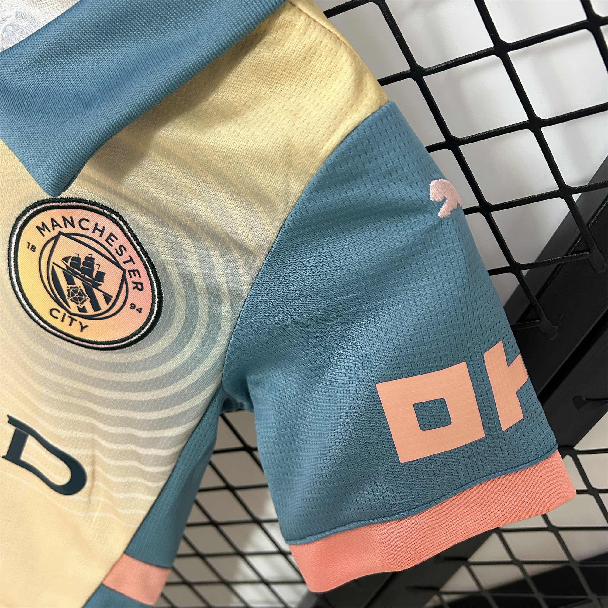 Higojerseys-Manchester City 24-25 Fourth Kids Kit