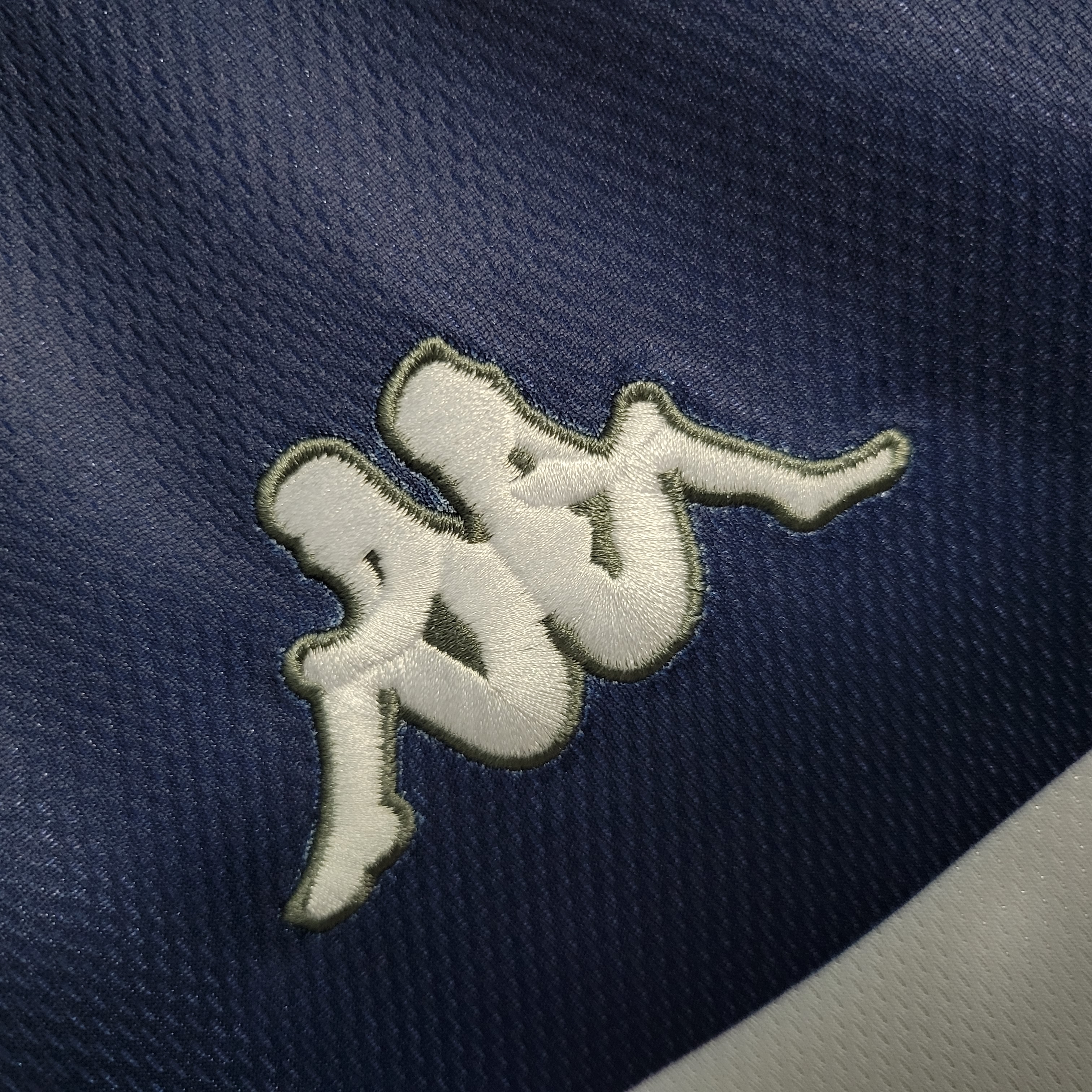 SIUjerseys-Retro Manchester City 1997-98 Away Stadium Jersey