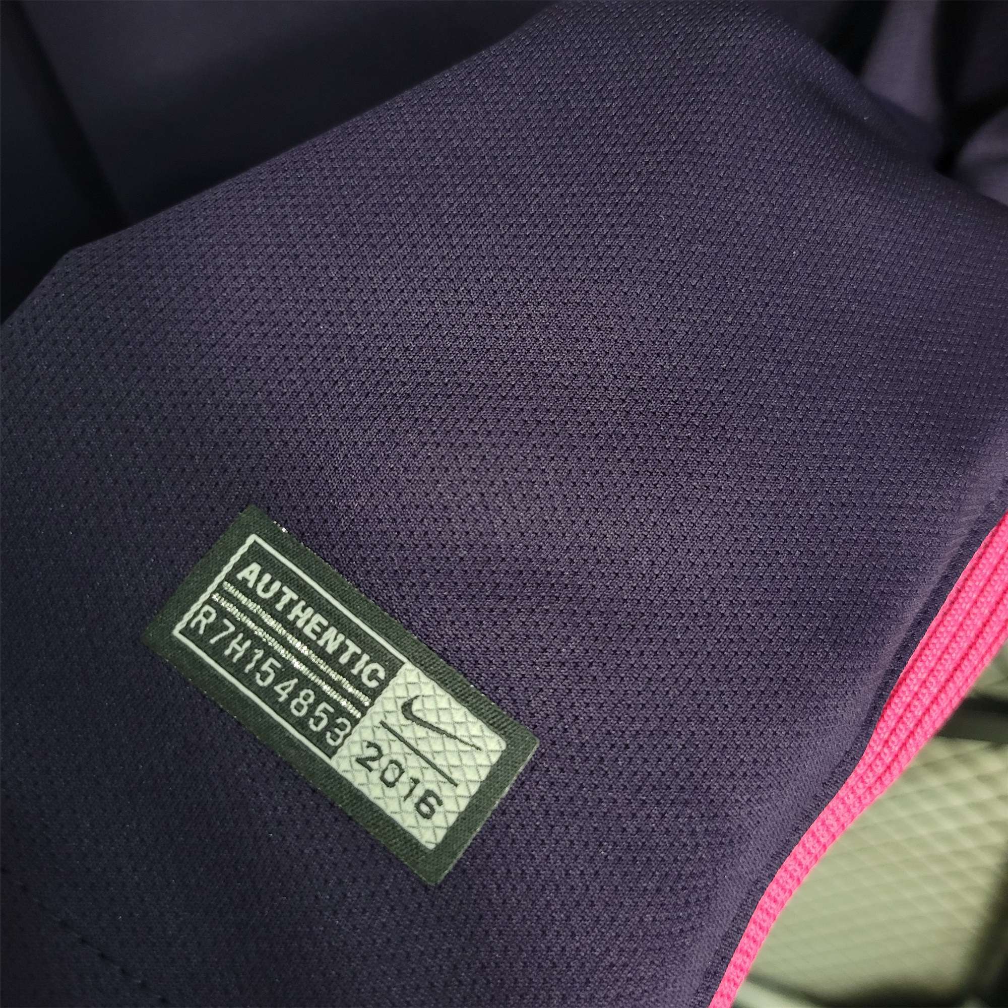 ManixJersey.com | Retro Barcelona 16-17 Away Stadium Jersey -Customize Name, Number and Patch | Worldwide Shipping