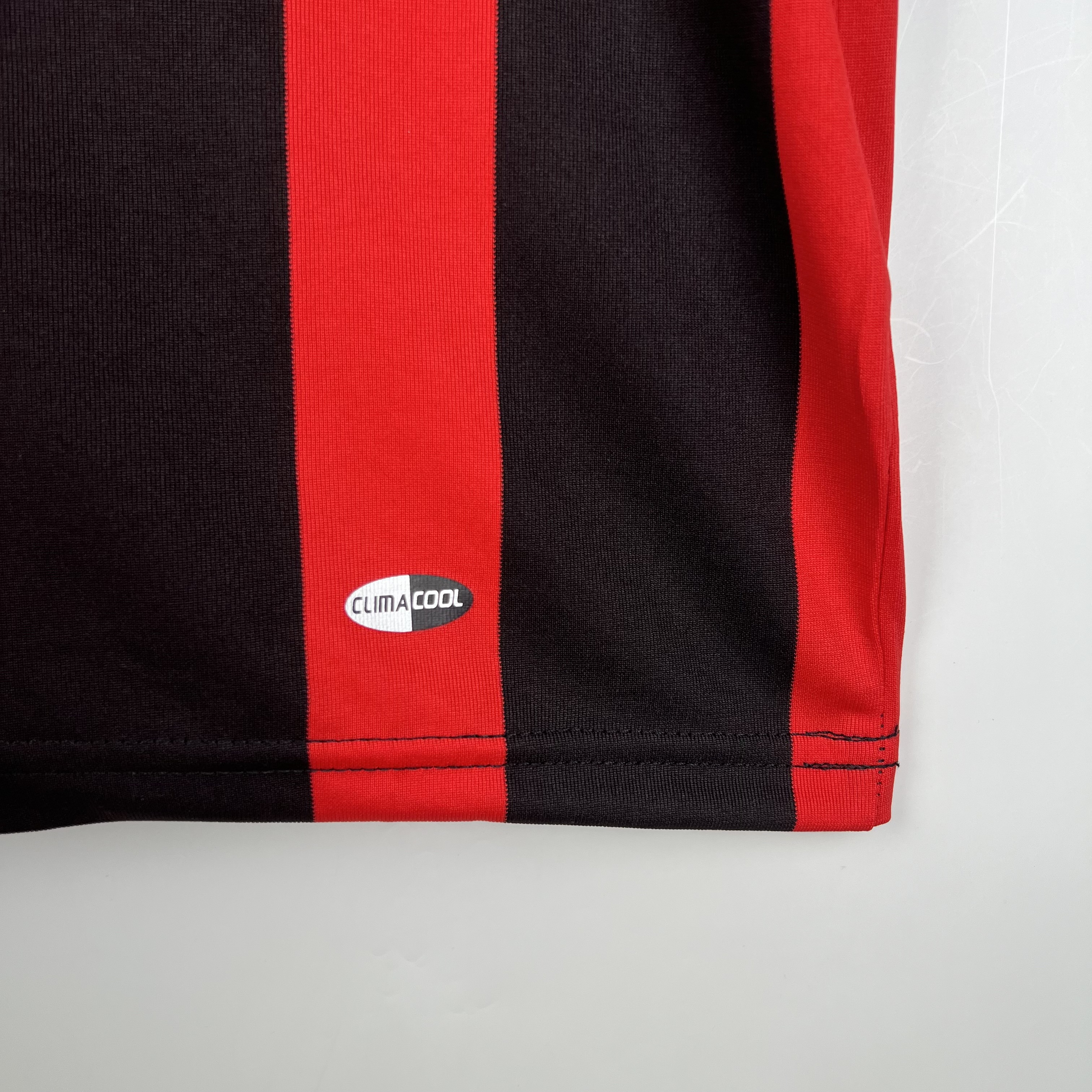 ManixJersey.com | Retro AC Milan 2008-09 Home Stadium Jersey -Customize Name, Number and Patch | Worldwide Shipping