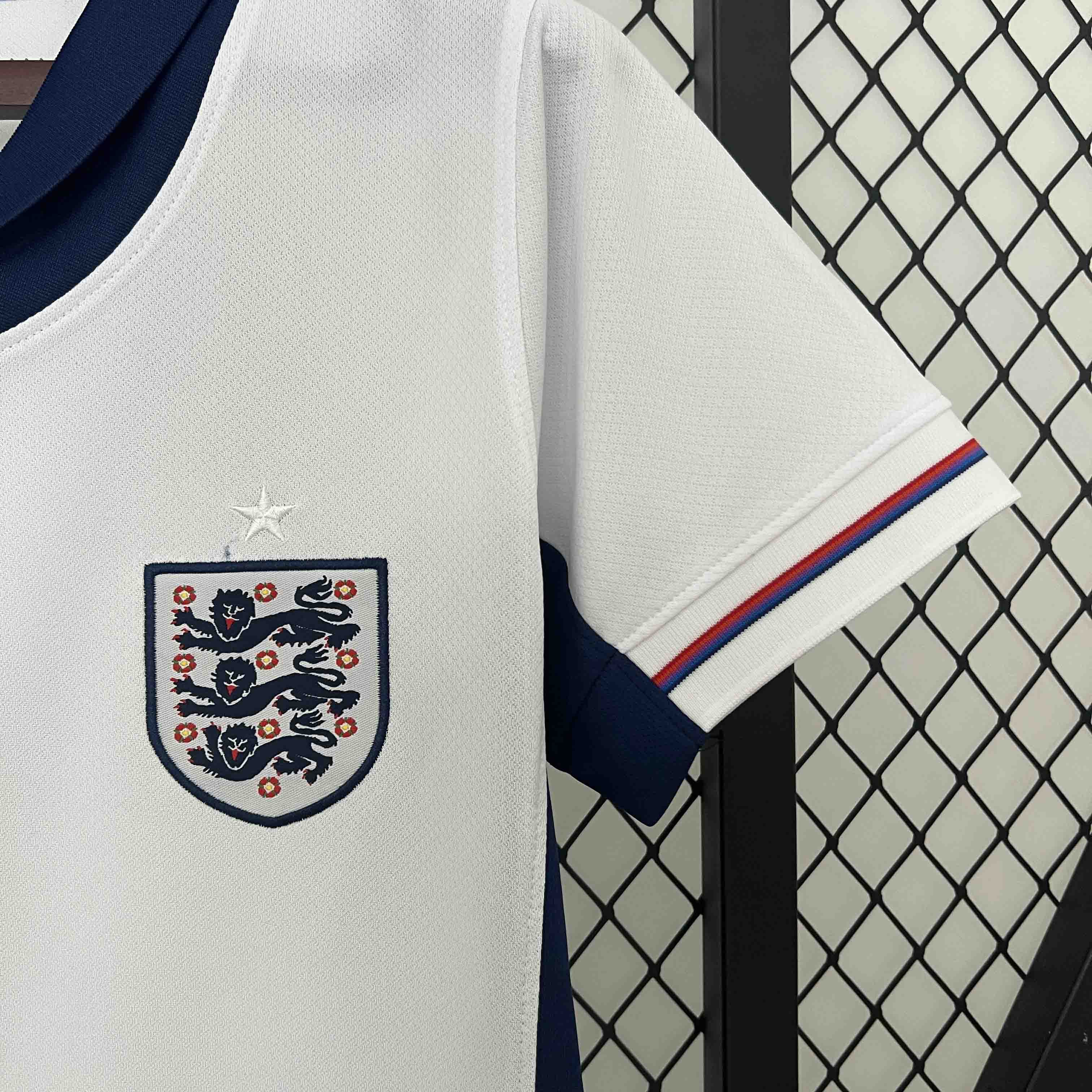 Higojerseys-Women's England 2024 Home Stadium Jersey