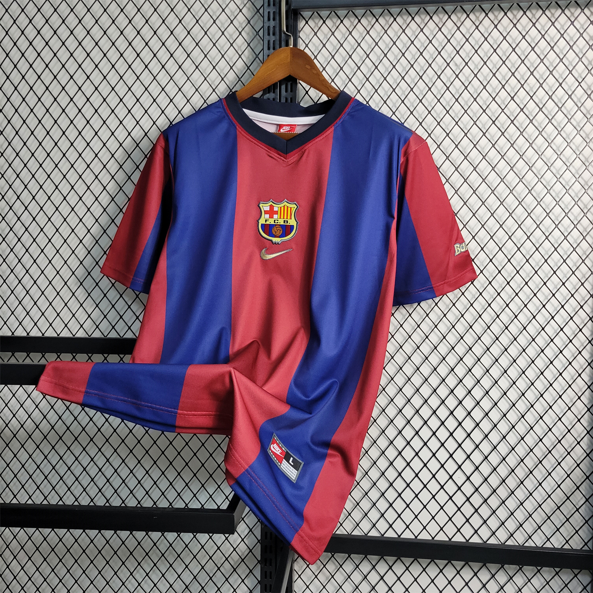 SIUjerseys-Retro Barcelona 98-99 Home Stadium Jersey