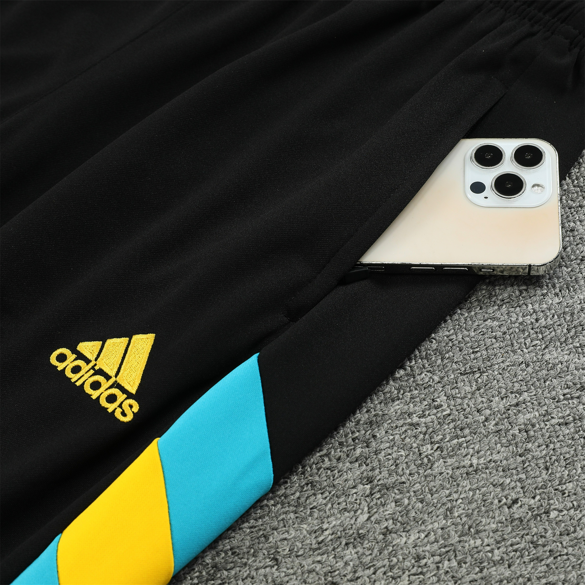 Bayern Munich 23-24 Long Sleeve Training Set:football jersey mysite: unitedjerseyfootball 邓江浪:football