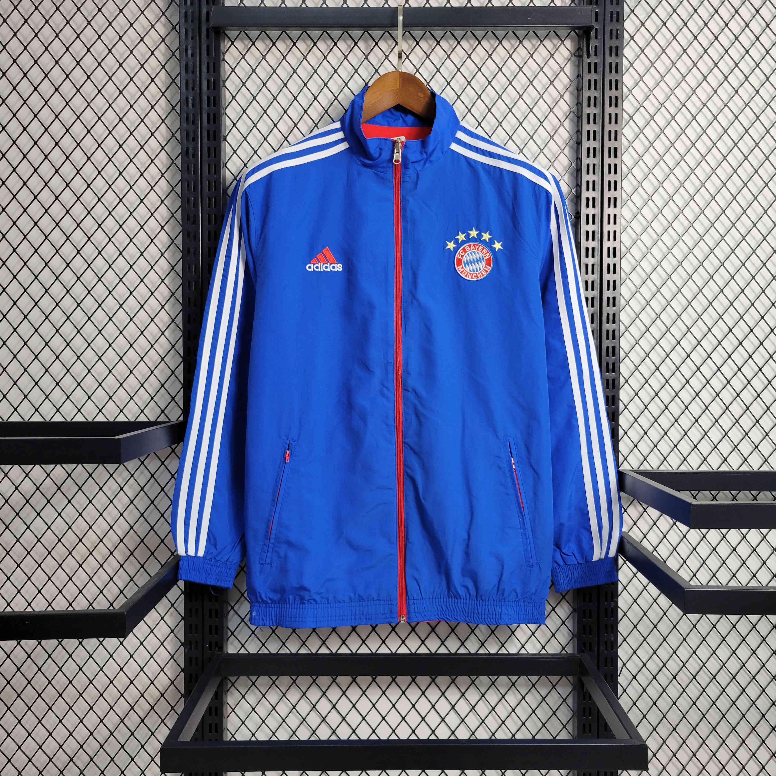 Bayern Munich 23-24 Blue Reversible Windbreaker:football jersey mysite: unitedjerseyfootball 邓江浪:football