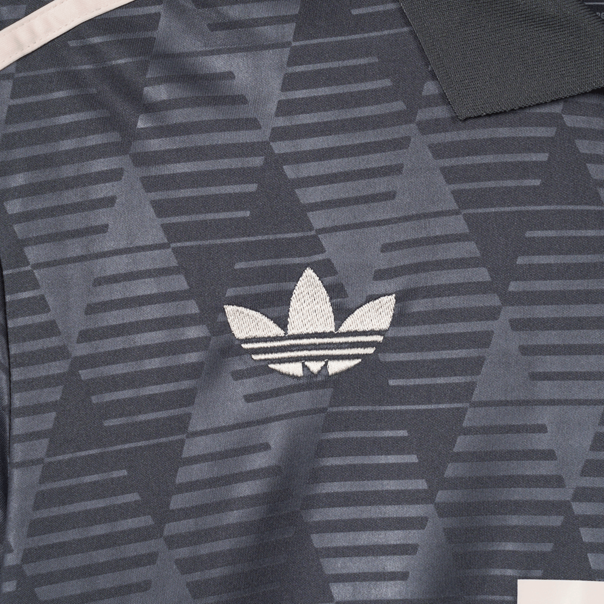 ManixJersey.com | Bayern Munich 24-25 Oktoberfest Jersey - Fans Version -Customize Name, Number and Patch | Worldwide Shipping