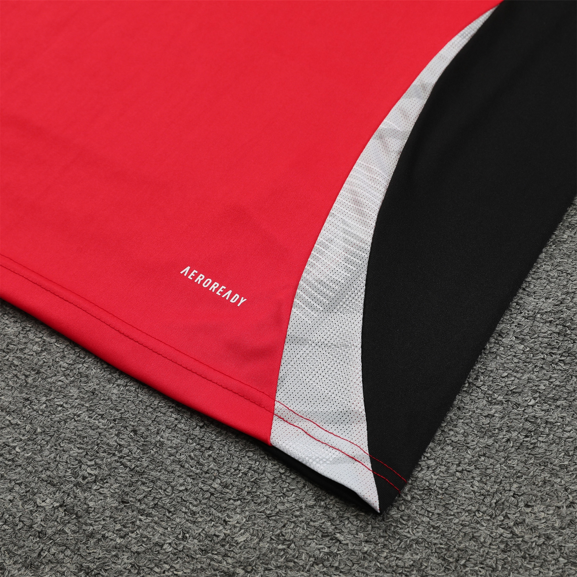 ManixJersey.com | Manchester United 24-25 Vest Training Set - Red -Customize Name, Number and Patch | Worldwide Shipping