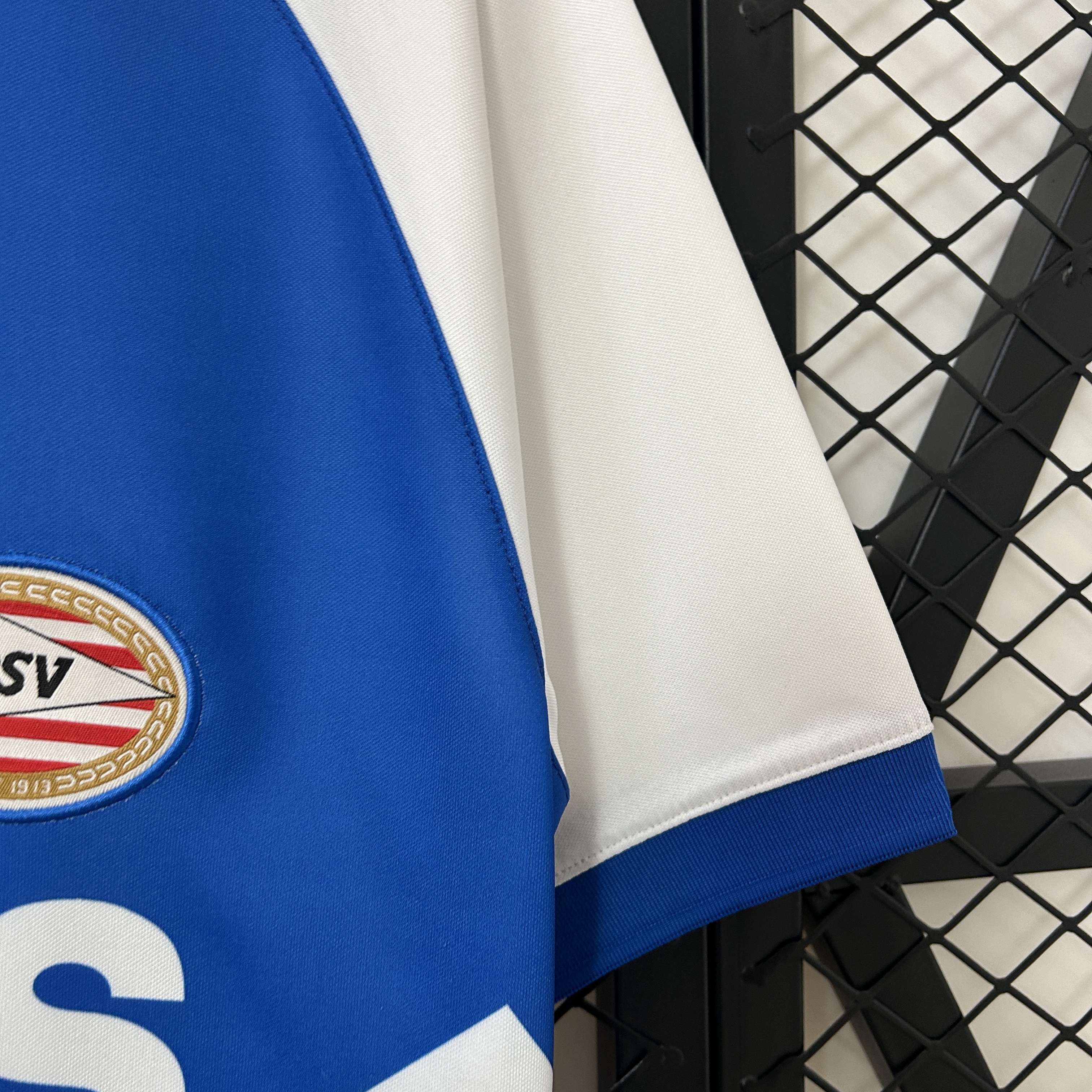 foot-Retro PSV Eindhoven 1994-95 Away Jersey