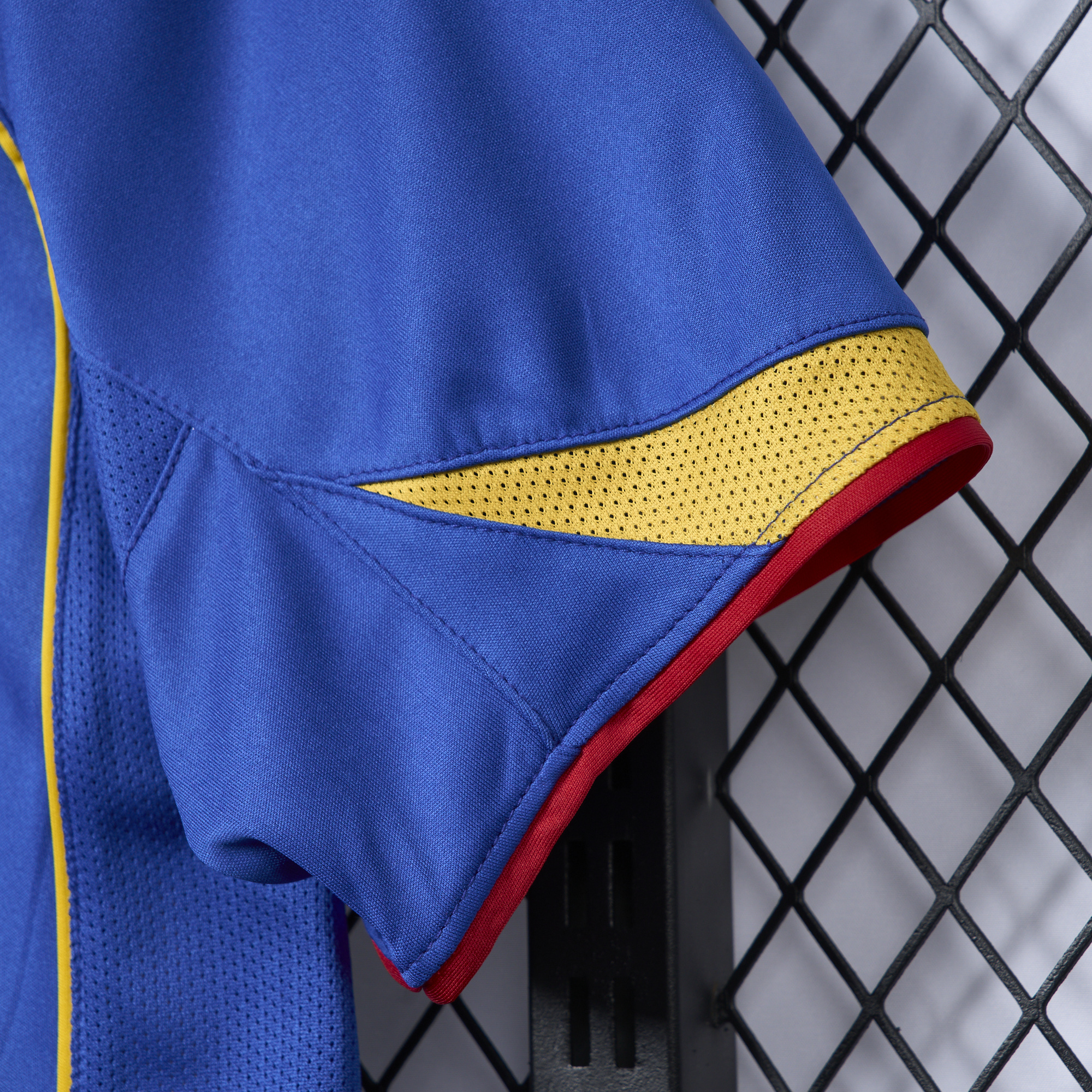 foot-Retro Arsenal 2004-05 Away Stadium Jersey