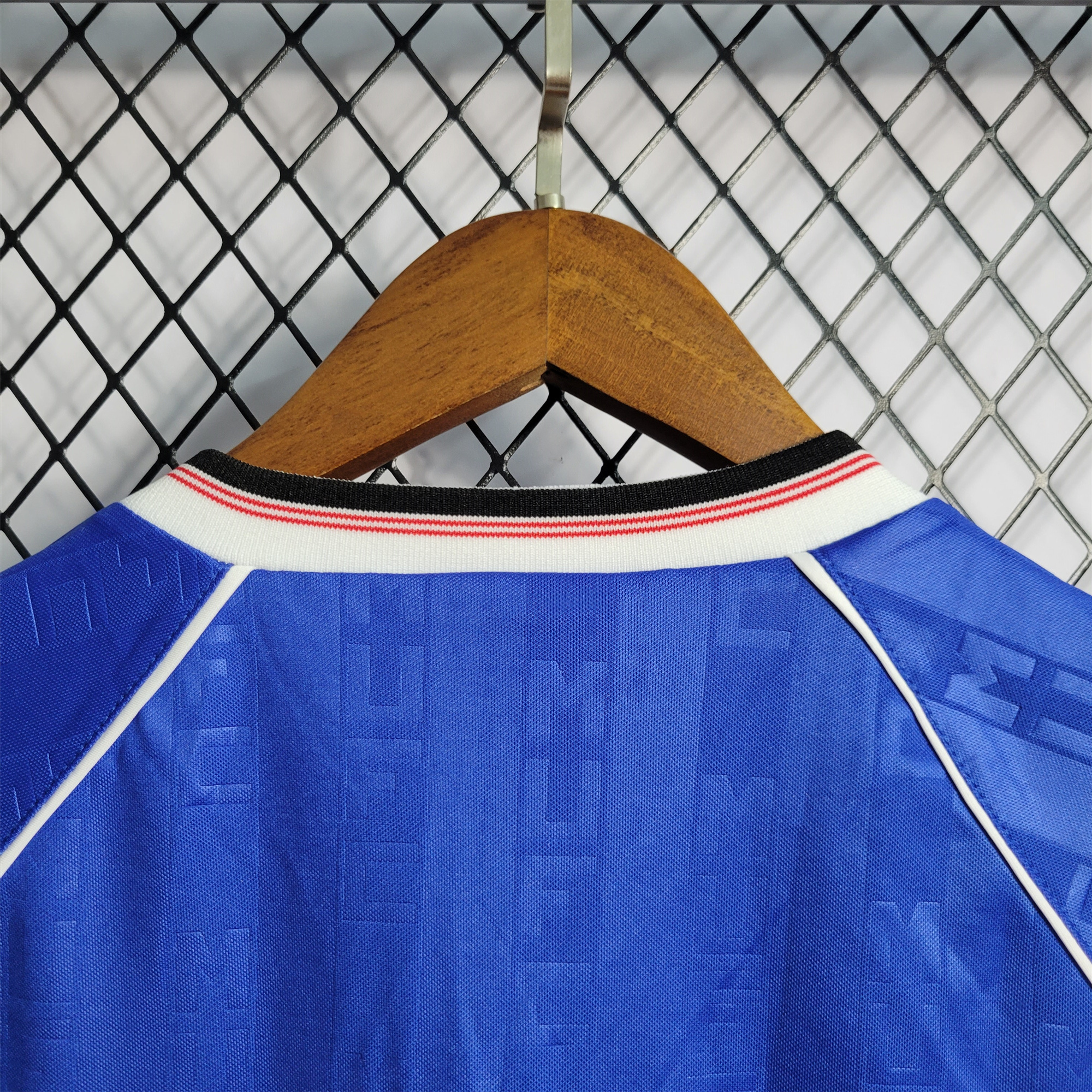 ManixJersey.com | Retro Manchester United 1988-90 Third Away Jersey -Customize Name, Number and Patch | Worldwide Shipping