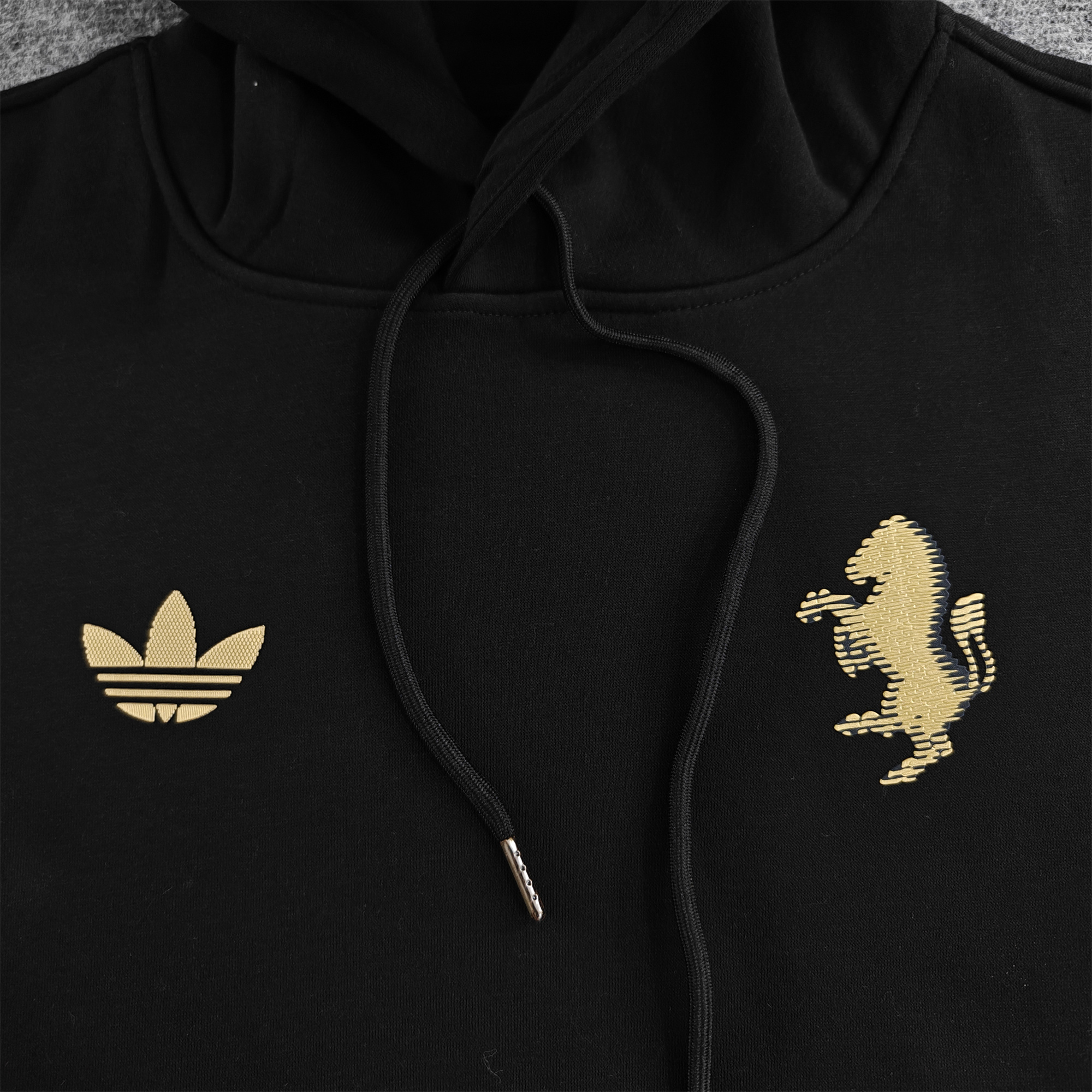 JerseysGala.com | Juventus 24-25 Vintage Style Hoodie - Black -Customize Name, Number and Patch | Worldwide Shipping
