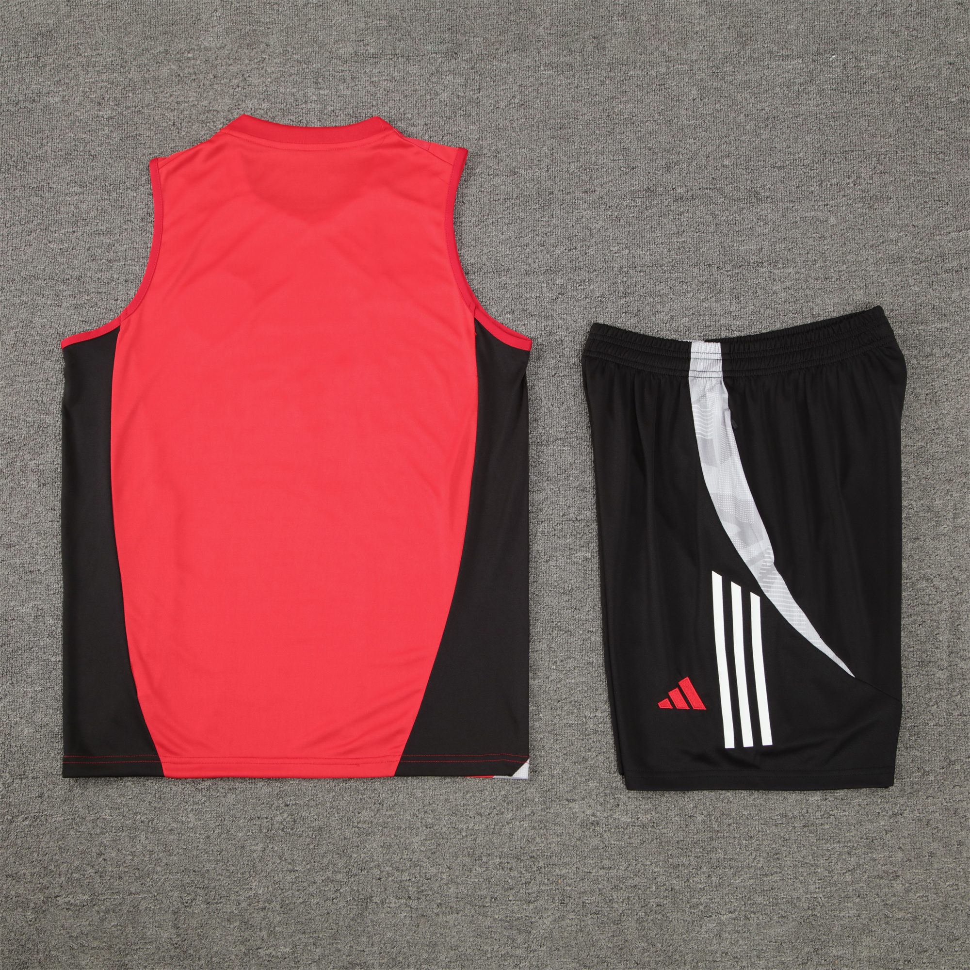 ManixJersey.com | Manchester United 24-25 Vest Training Set - Red -Customize Name, Number and Patch | Worldwide Shipping