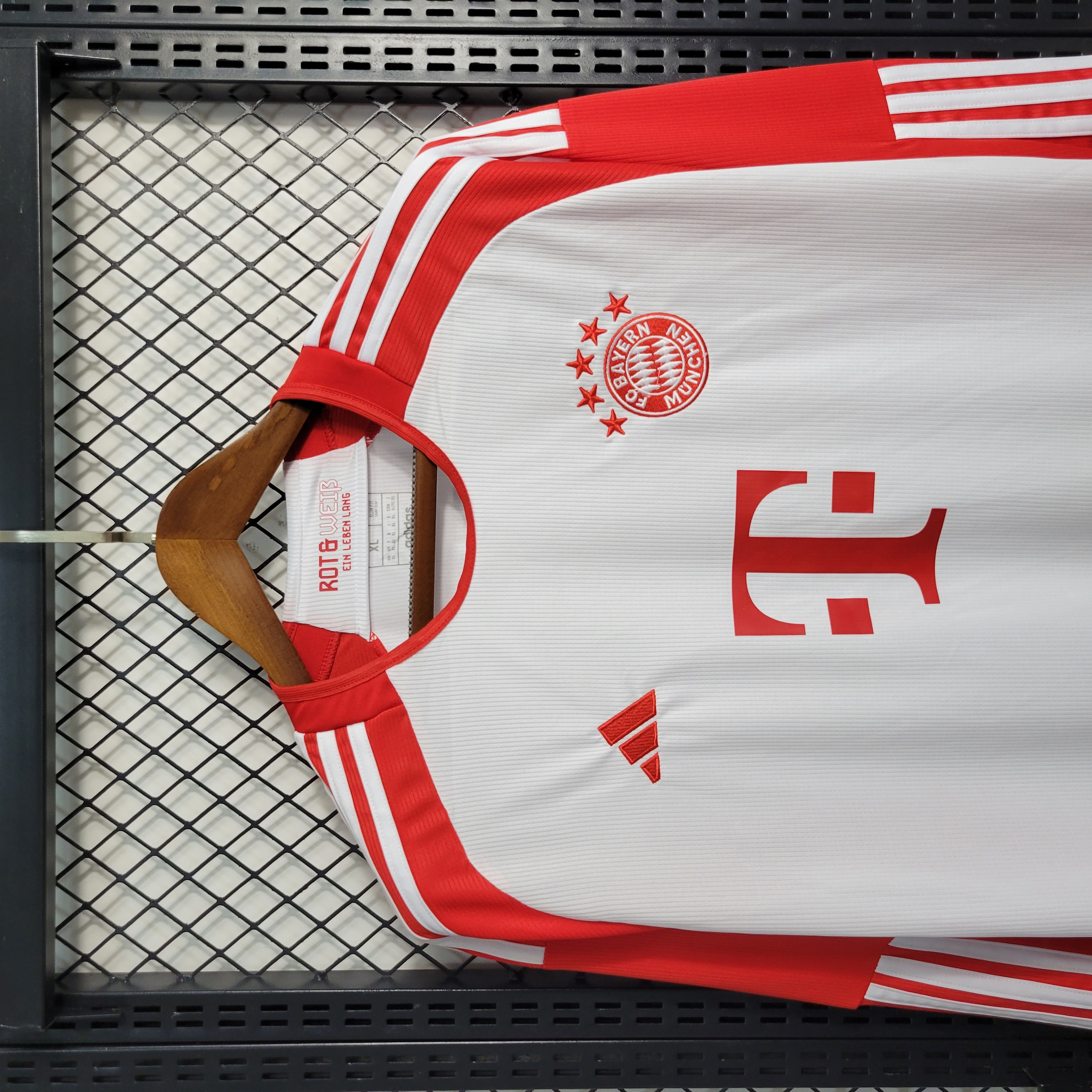 Bayern Munich 23-24 Home Long Sleeve Jersey - Fans Version:football jersey mysite: unitedjerseyfootball 邓江浪:football
