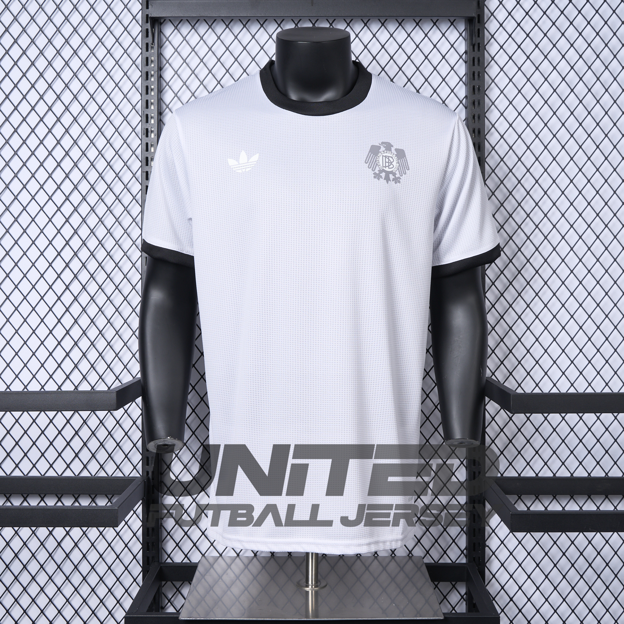 unitedfutballjersey-Germany 2025 White Retro Style Jersey - Player Version