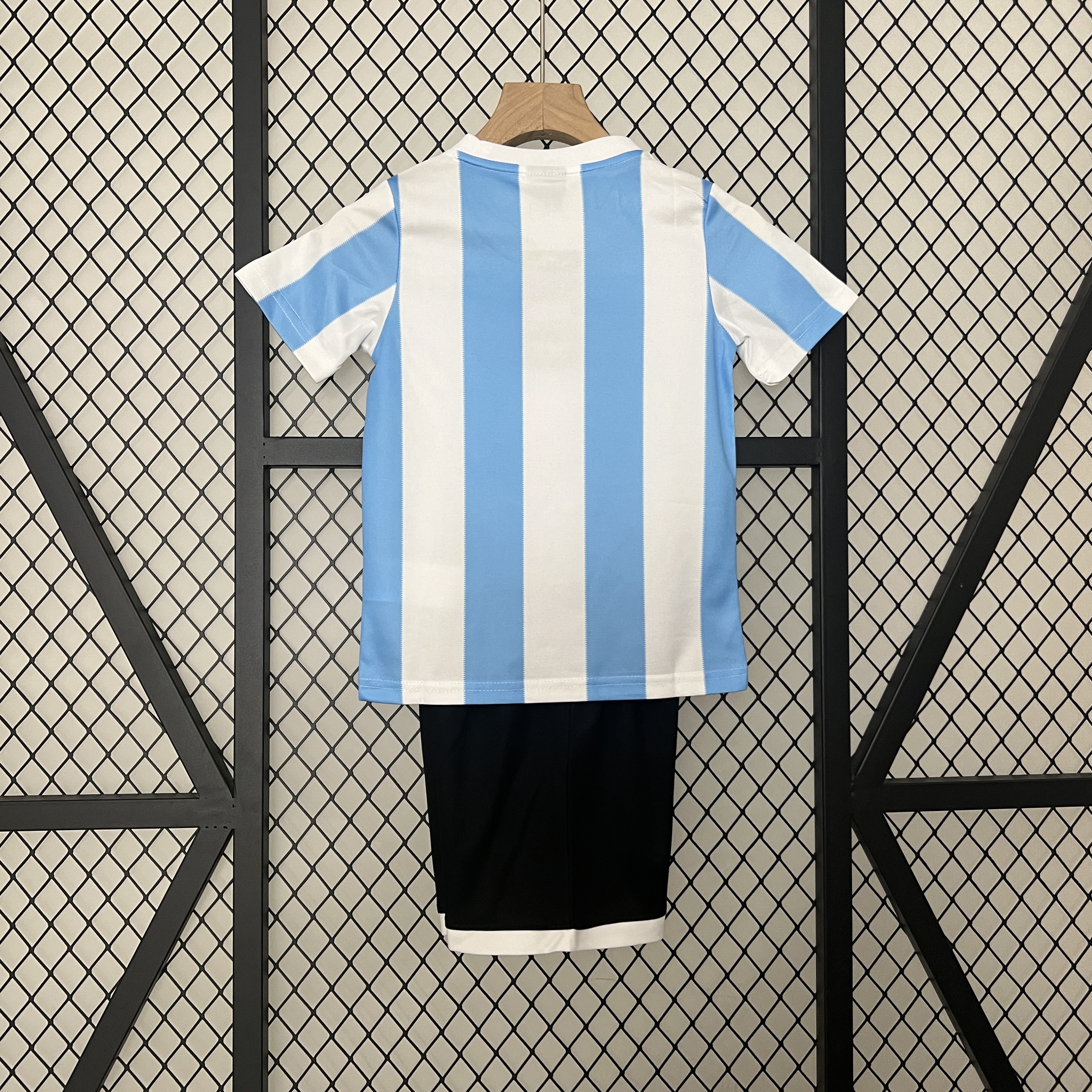 ManixJersey.com | Retro Argentina 1986 Home Stadium Kids Kit -Customize Name, Number and Patch | Worldwide Shipping