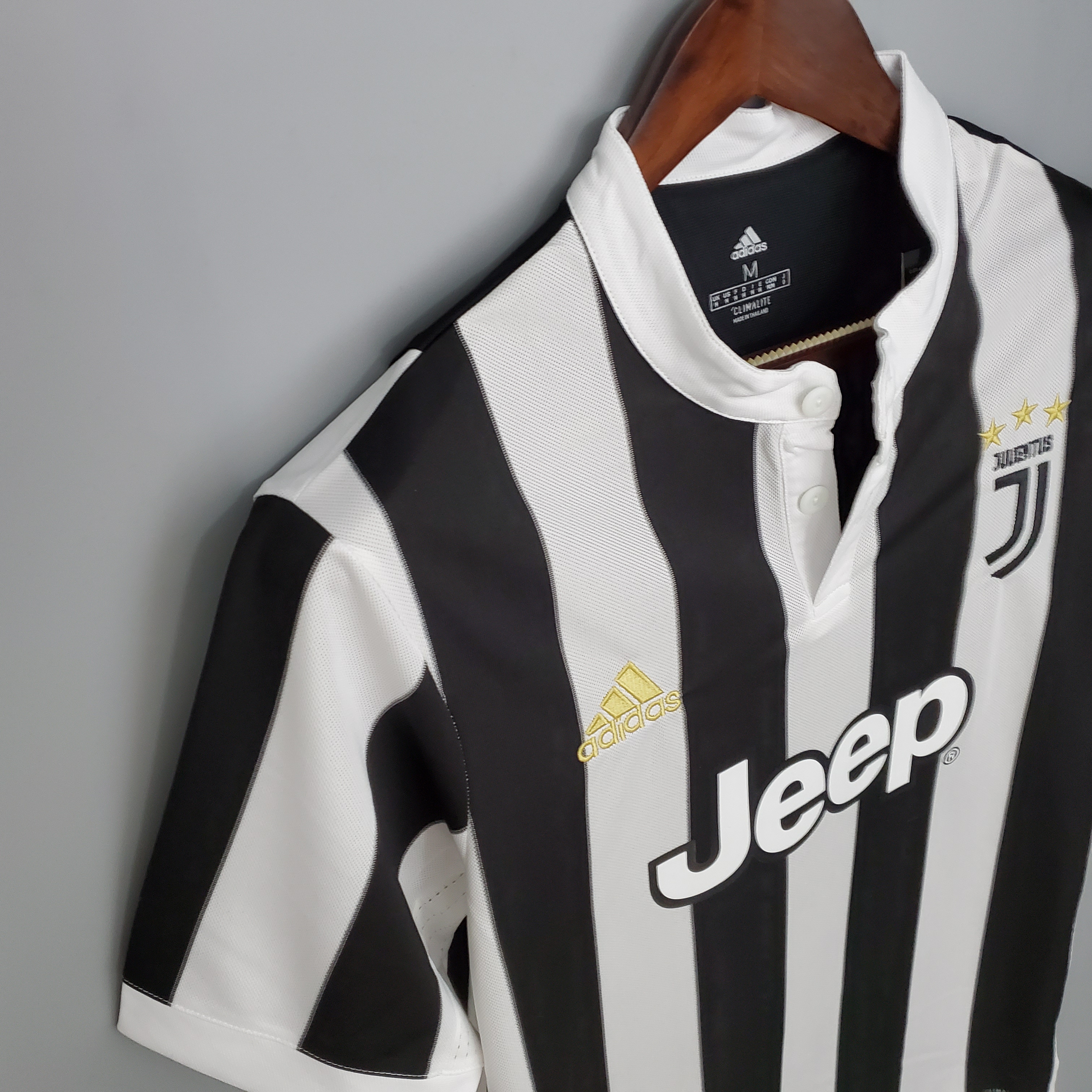 ManixJersey.com | Retro Juventus 2017-18 Home Stadium Jersey -Customize Name, Number and Patch | Worldwide Shipping