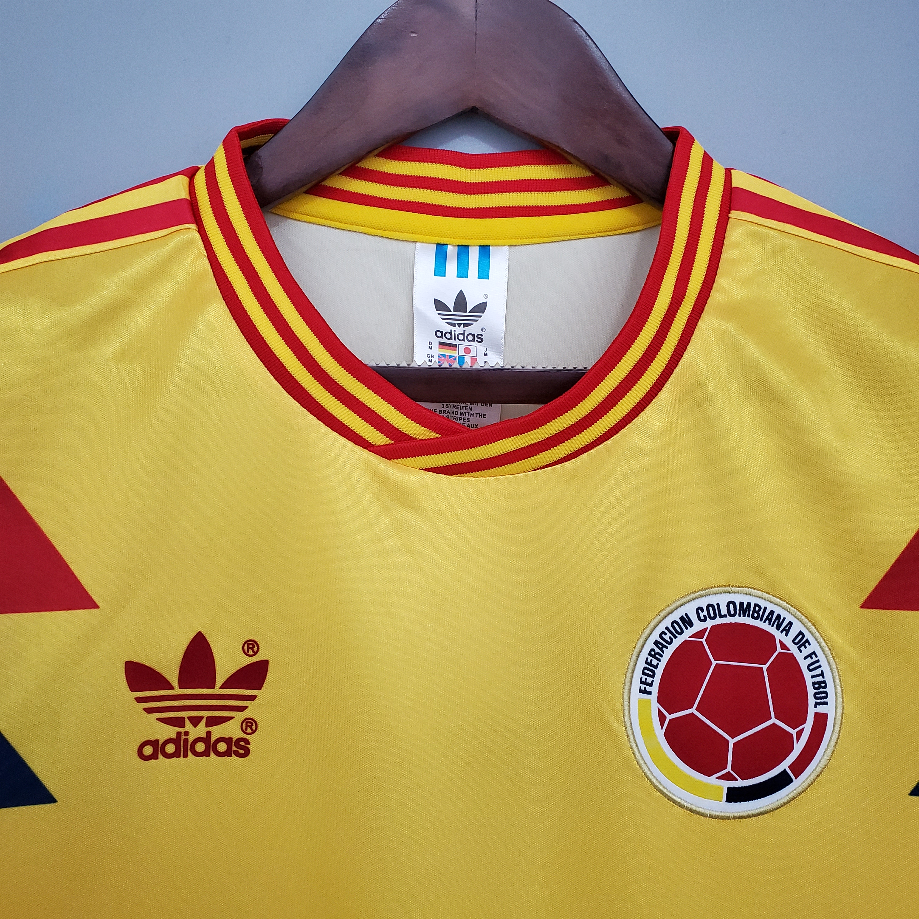 SIUjerseys-Retro Colombia 1990 Home Stadium Jersey