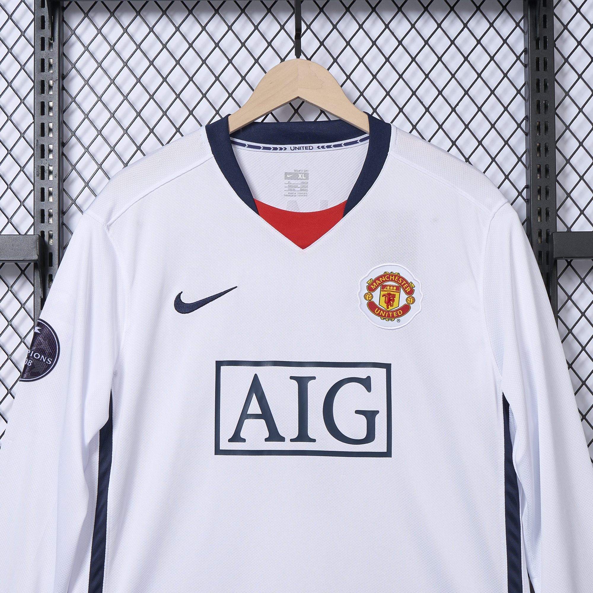 ManixJersey.com | Retro Manchester United 08-09 Away Long Sleeve Jersey -Customize Name, Number and Patch | Worldwide Shipping