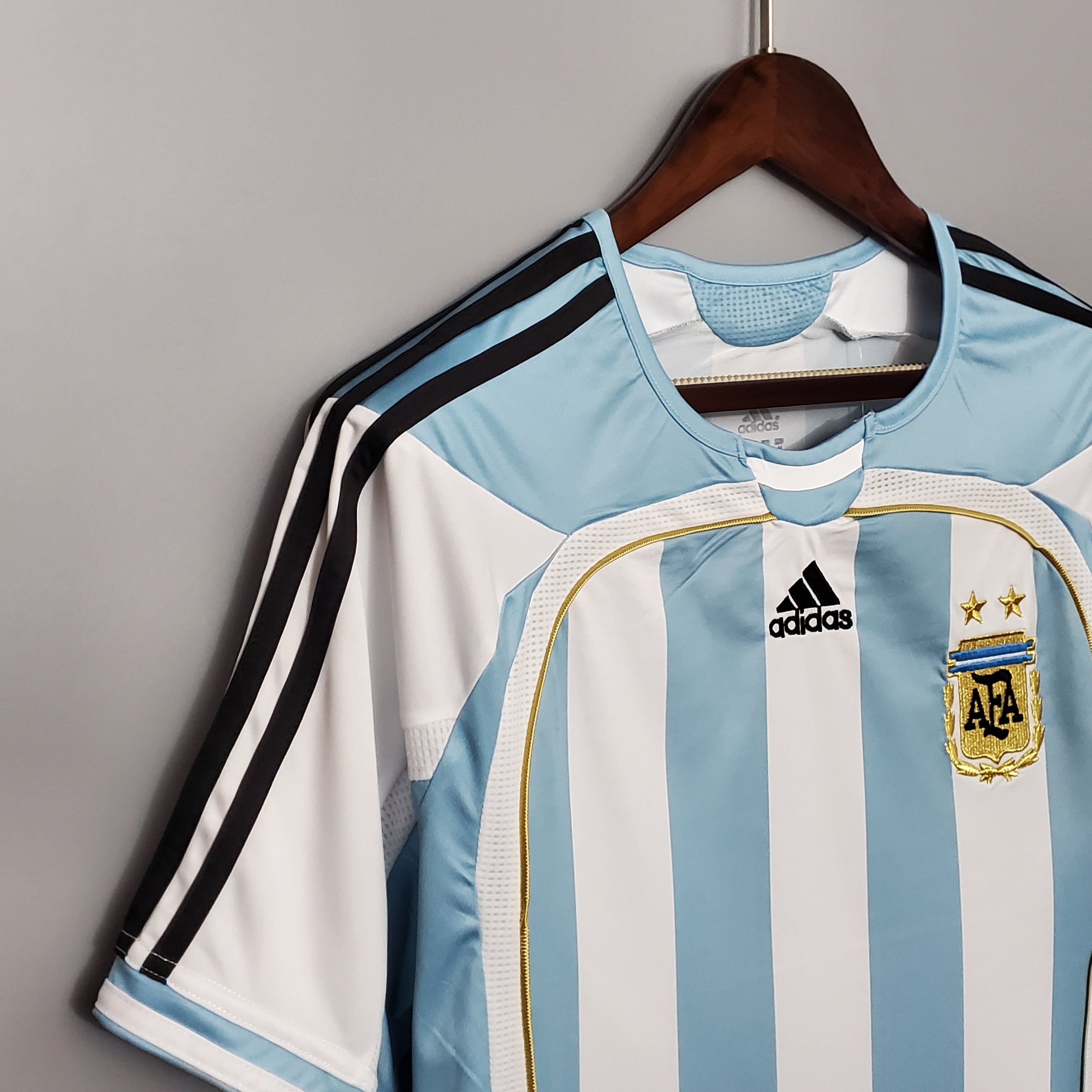 ManixJersey.com | Retro Argentina 2006 Home Stadium Jersey -Customize Name, Number and Patch | Worldwide Shipping
