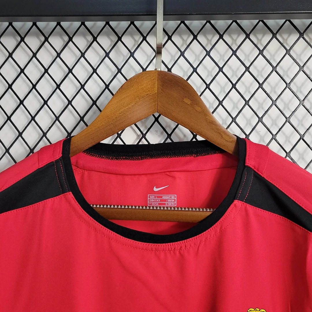 ManixJersey.com | Retro Manchester United 02-04 Home Long Sleeve Jersey -Customize Name, Number and Patch | Worldwide Shipping