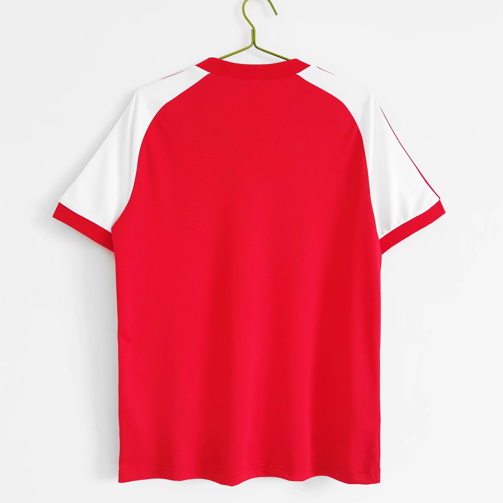 foot-Retro Wales 1982 Home Stadium Jersey