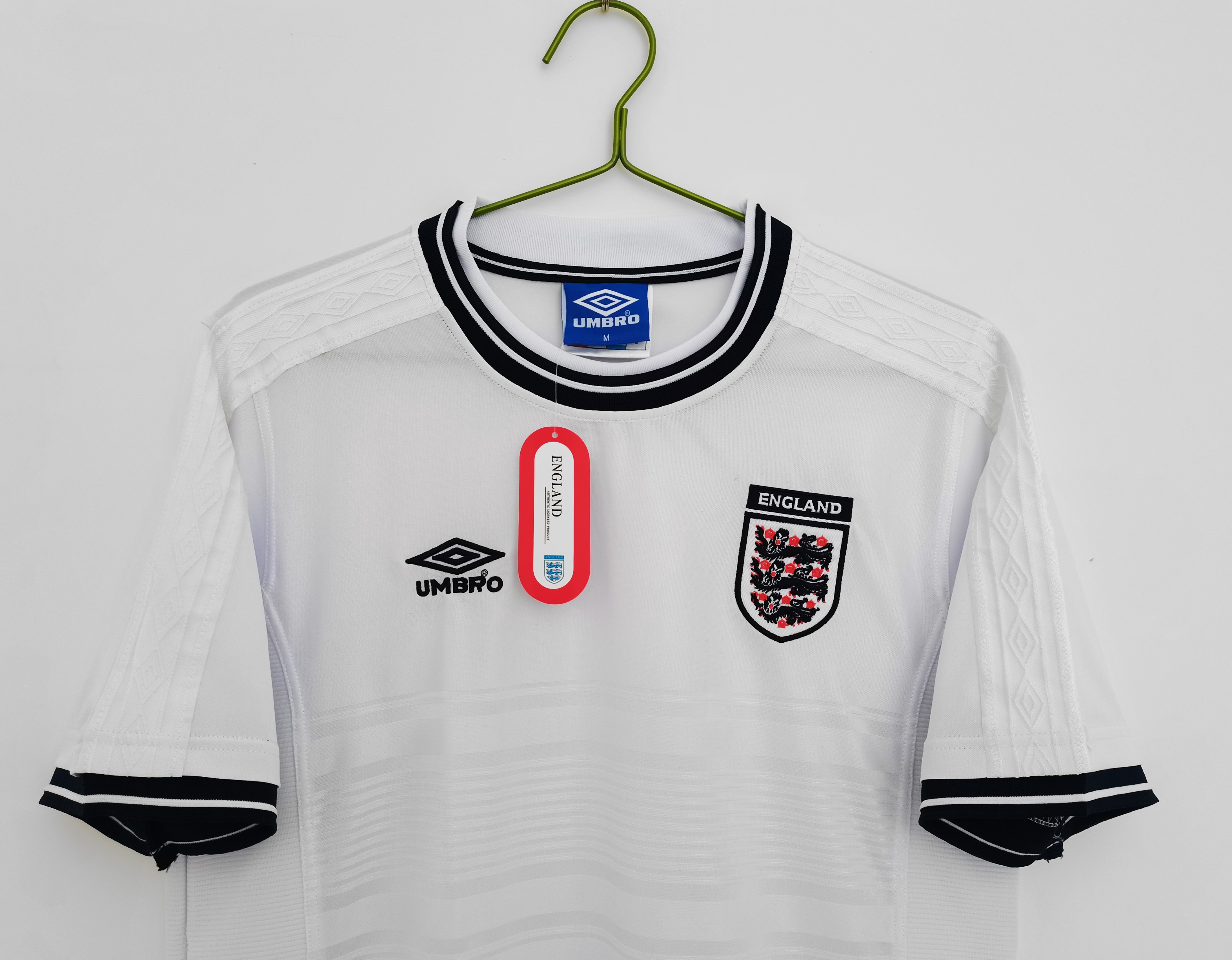 ManixJersey.com | Retro England 2000 Home Stadium Jersey -Customize Name, Number and Patch | Worldwide Shipping