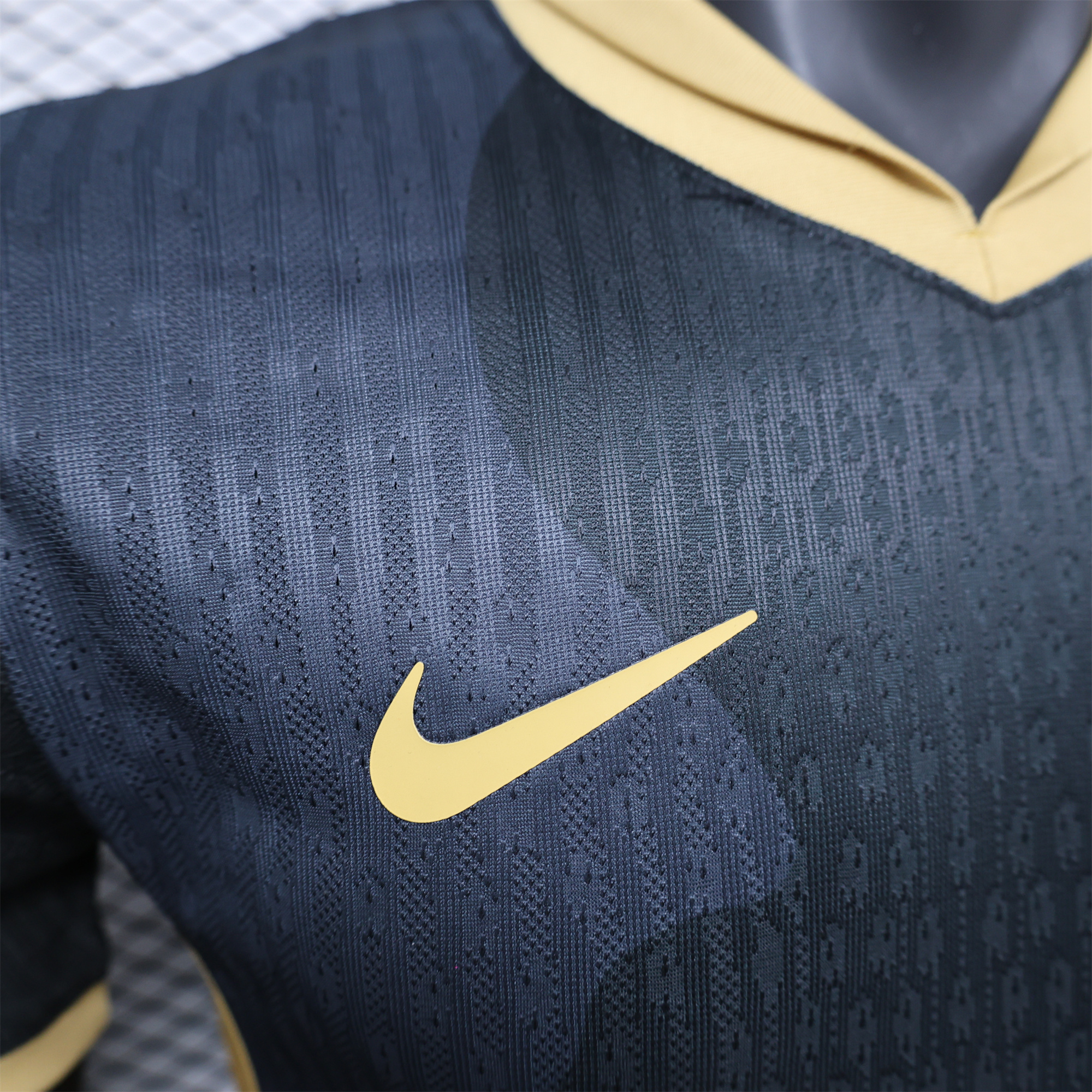 ManixJersey.com | Barcelona 24-25 Black Gold Special Edition Jersey - Player Version -Customize Name, Number and Patch | Worldwide Shipping