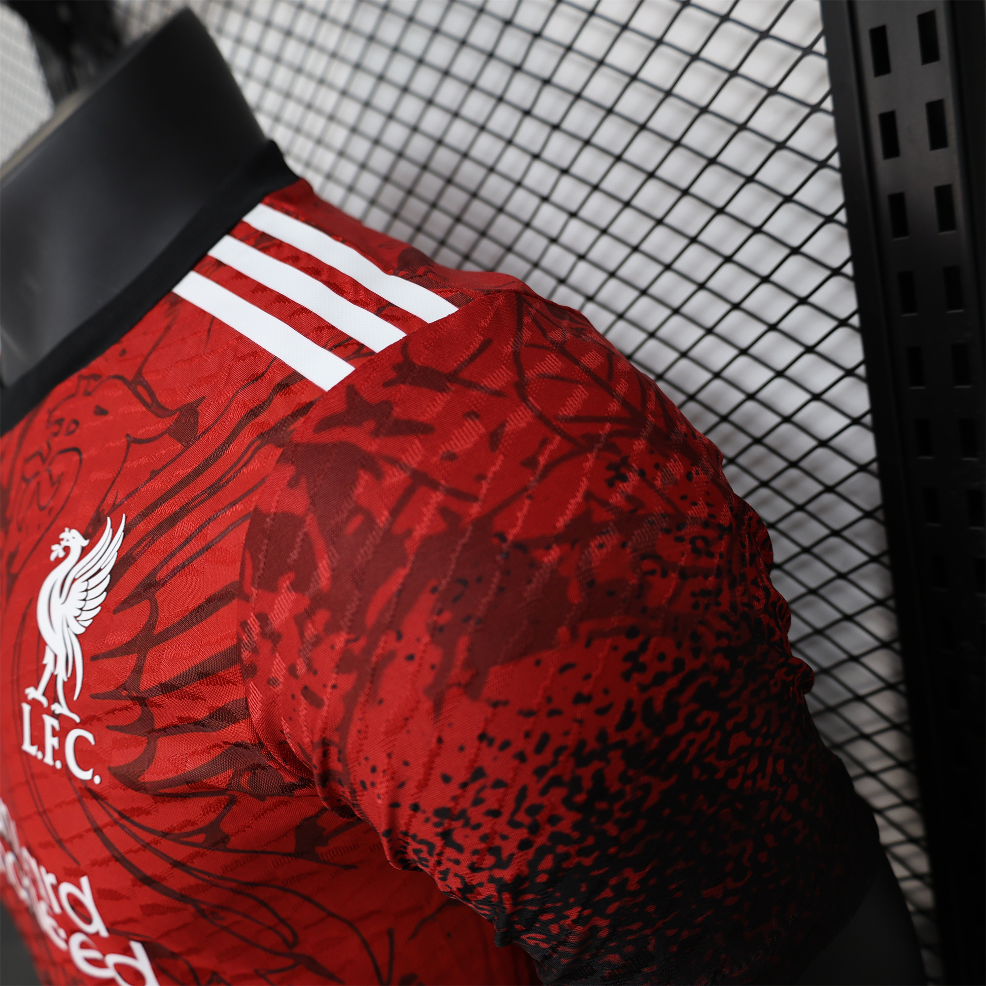 SIUjerseys-Liver.pool 24-25 Red Black Liver Bird Jersey - Player Version