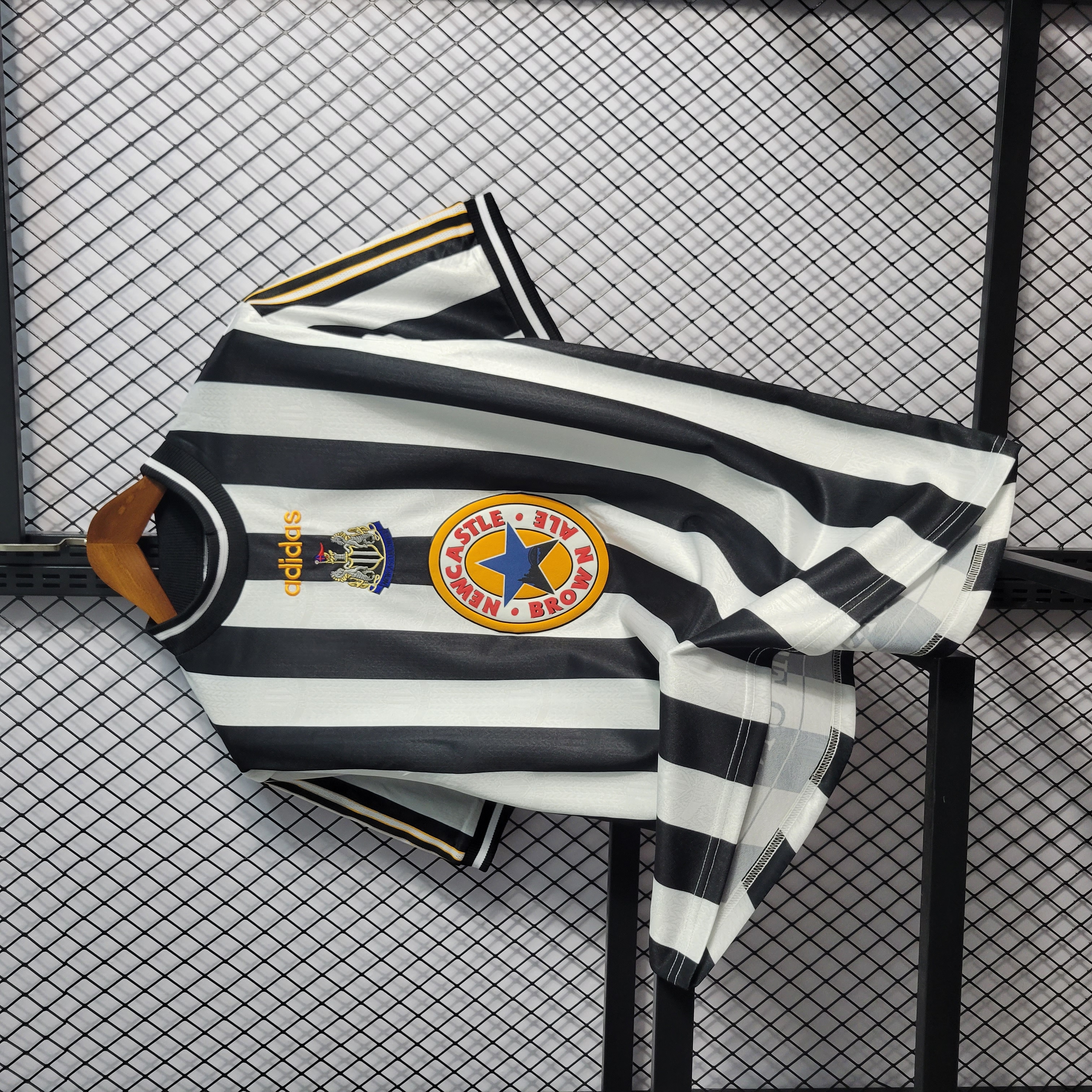 JerseysGala.com | Retro Newcastle United 1997-99 Home Stadium Jersey -Customize Name, Number and Patch | Worldwide Shipping