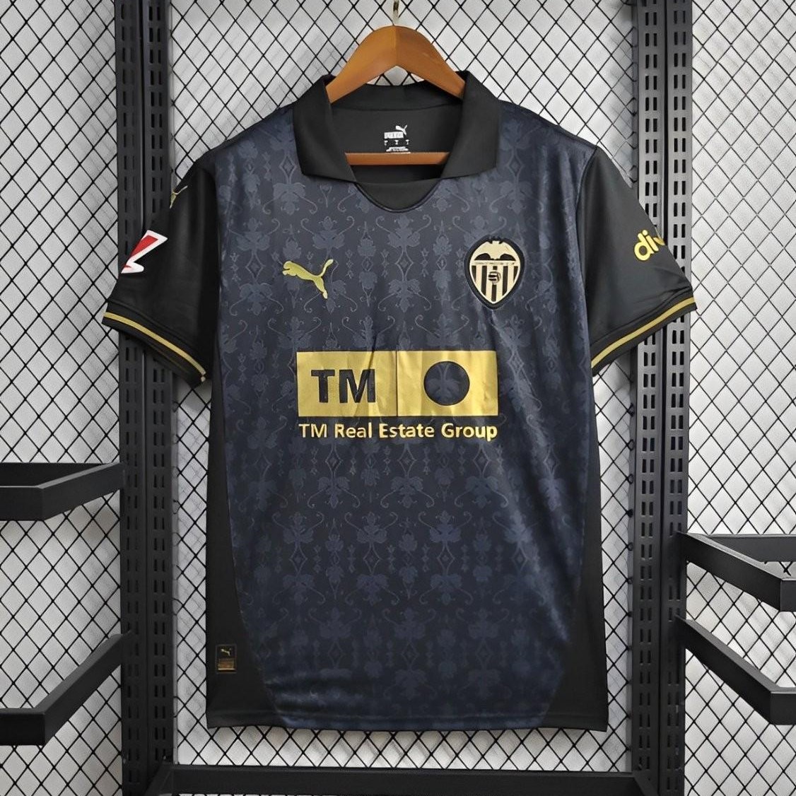 ManixJersey.com | Valencia 24-25 Black Away Jersey - Fans Version -Customize Name, Number and Patch | Worldwide Shipping