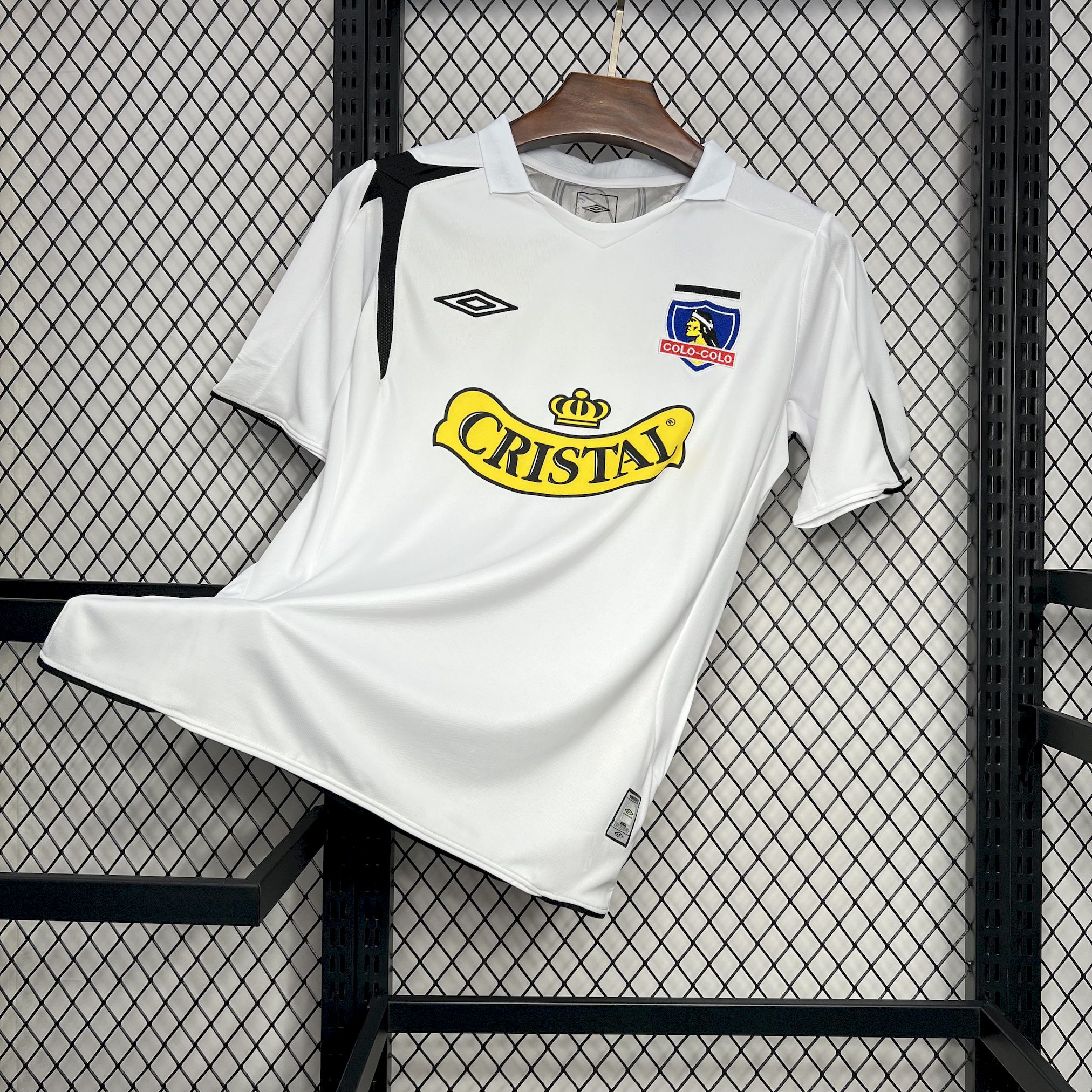 ManixJersey.com | Retro Colo Colo 2006 Home Jersey -Customize Name, Number and Patch | Worldwide Shipping