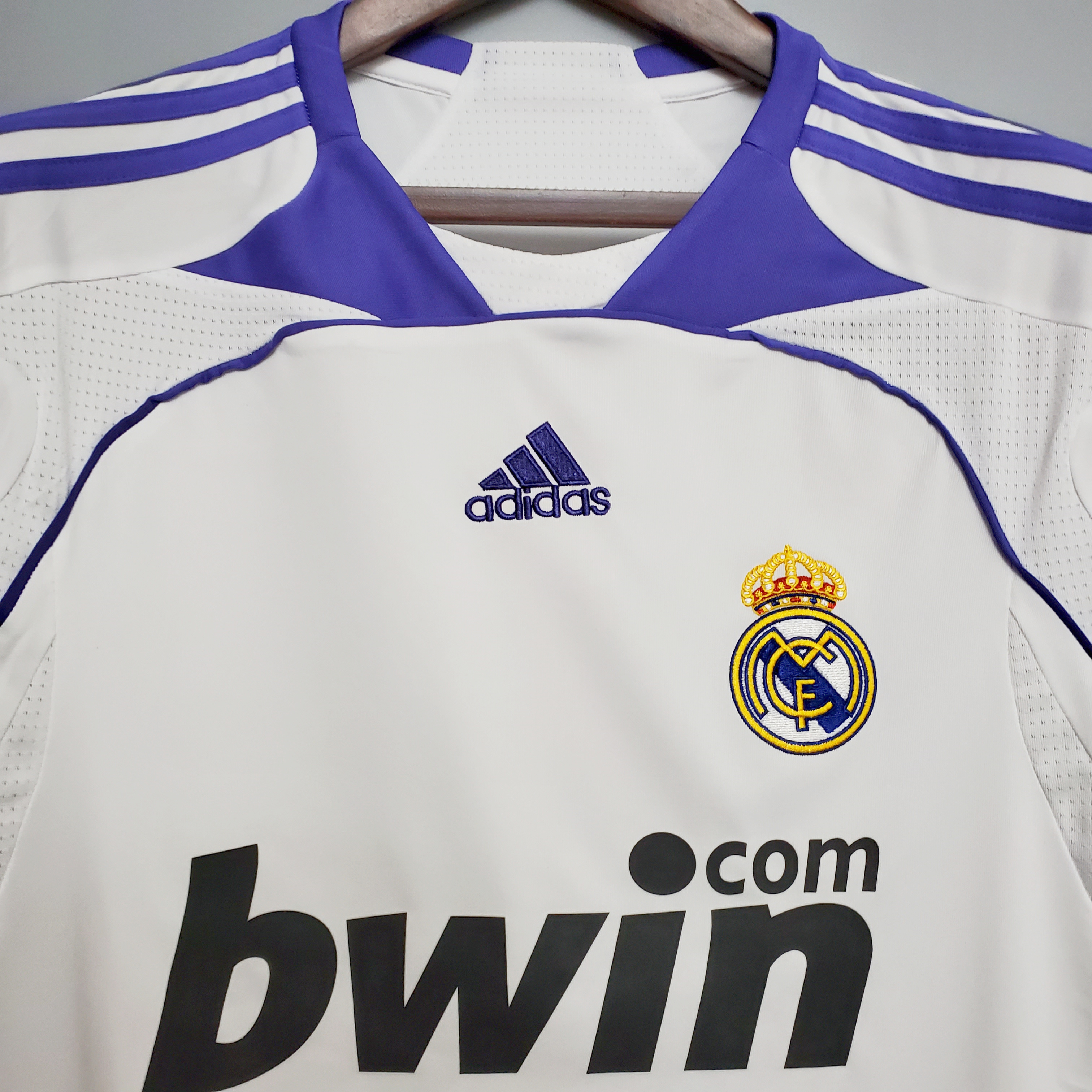 JerseysGala.com | Retro Real Madrid 07-08 Home Stadium Jersey -Customize Name, Number and Patch | Worldwide Shipping
