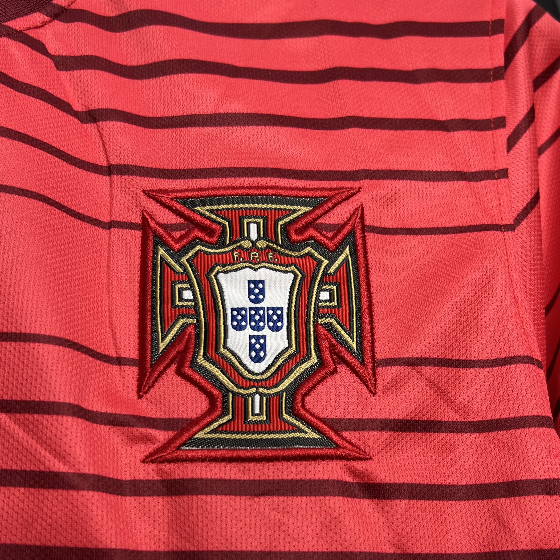 ManixJersey.com | Retro Portugal 2014 Home Stadium Jersey -Customize Name, Number and Patch | Worldwide Shipping