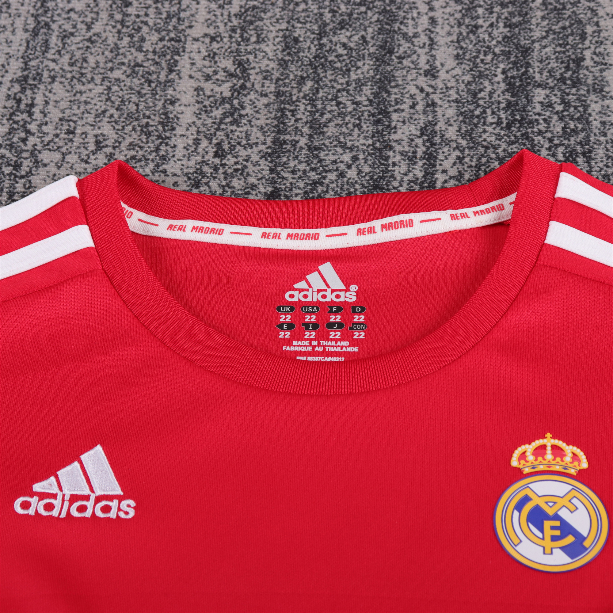 ManixJersey.com | Retro Real Madrid 2011-12 Third Kids Kit -Customize Name, Number and Patch | Worldwide Shipping