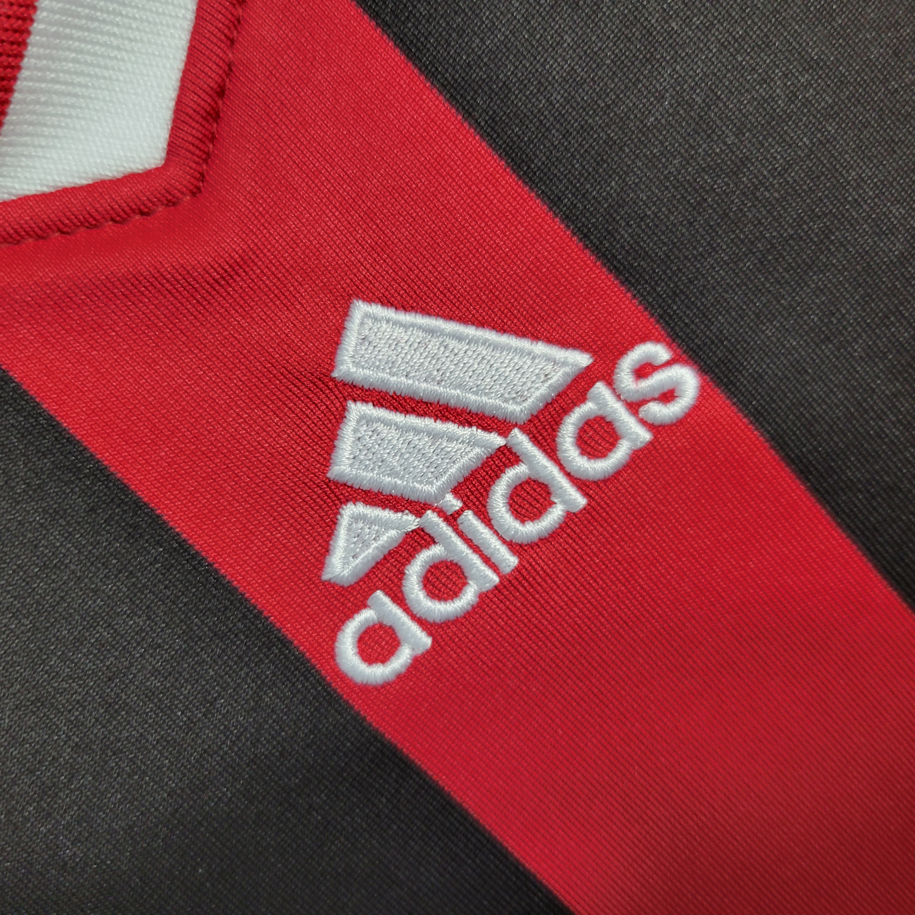 ManixJersey.com | Retro AC Milan 2009-10 Home Stadium Jersey -Customize Name, Number and Patch | Worldwide Shipping
