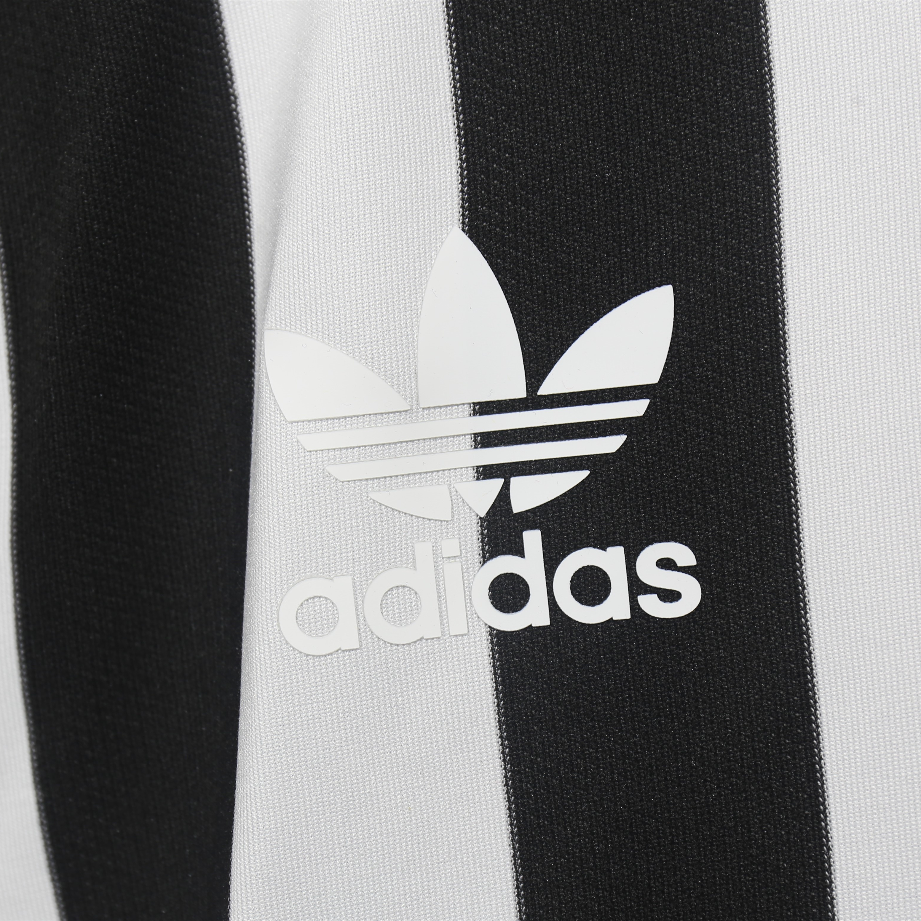 unitedfutballjersey-Juventus 24-25 Trefoil Vintage Unsponsored Special Jersey