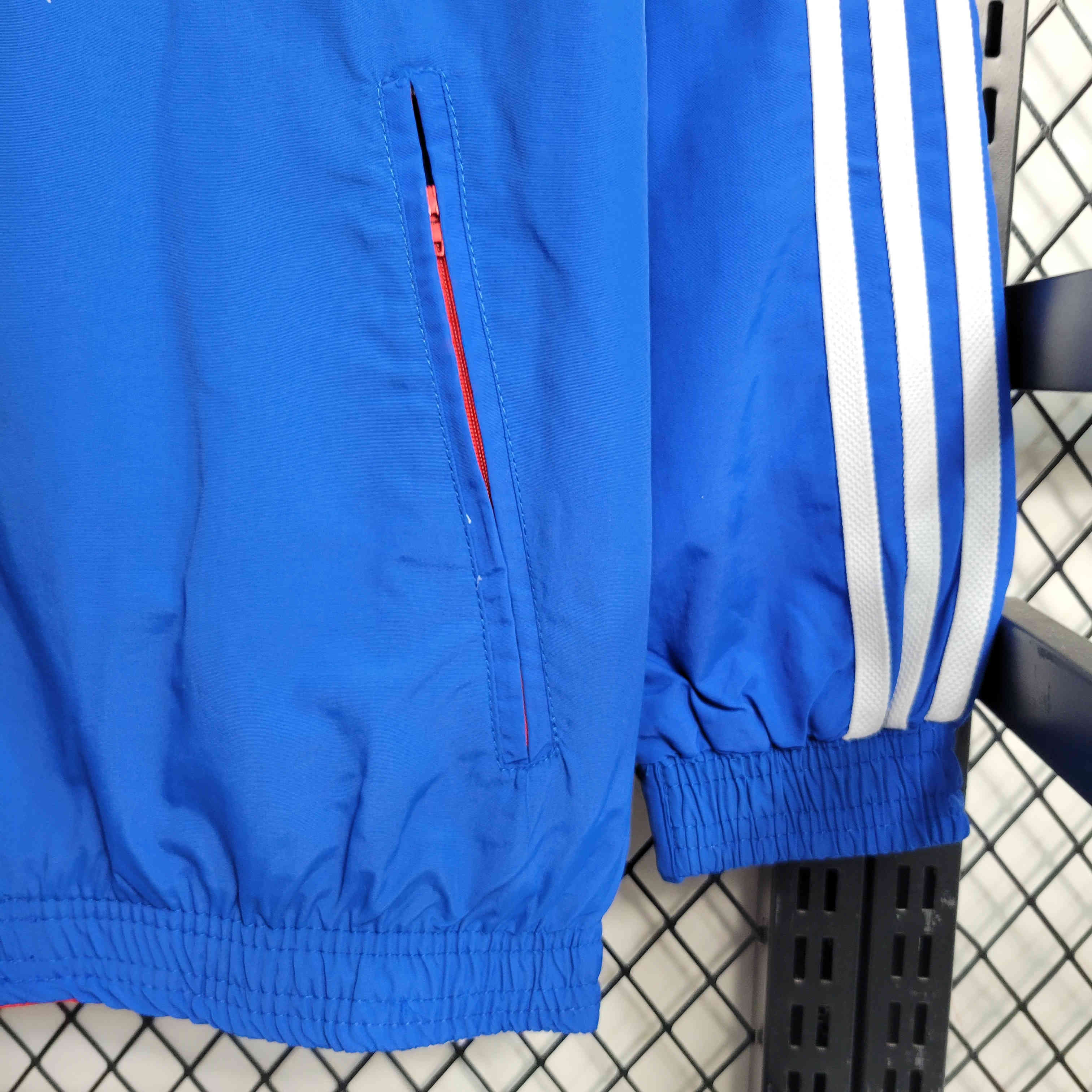 Bayern Munich 23-24 Blue Reversible Windbreaker:football jersey mysite: unitedjerseyfootball 邓江浪:football