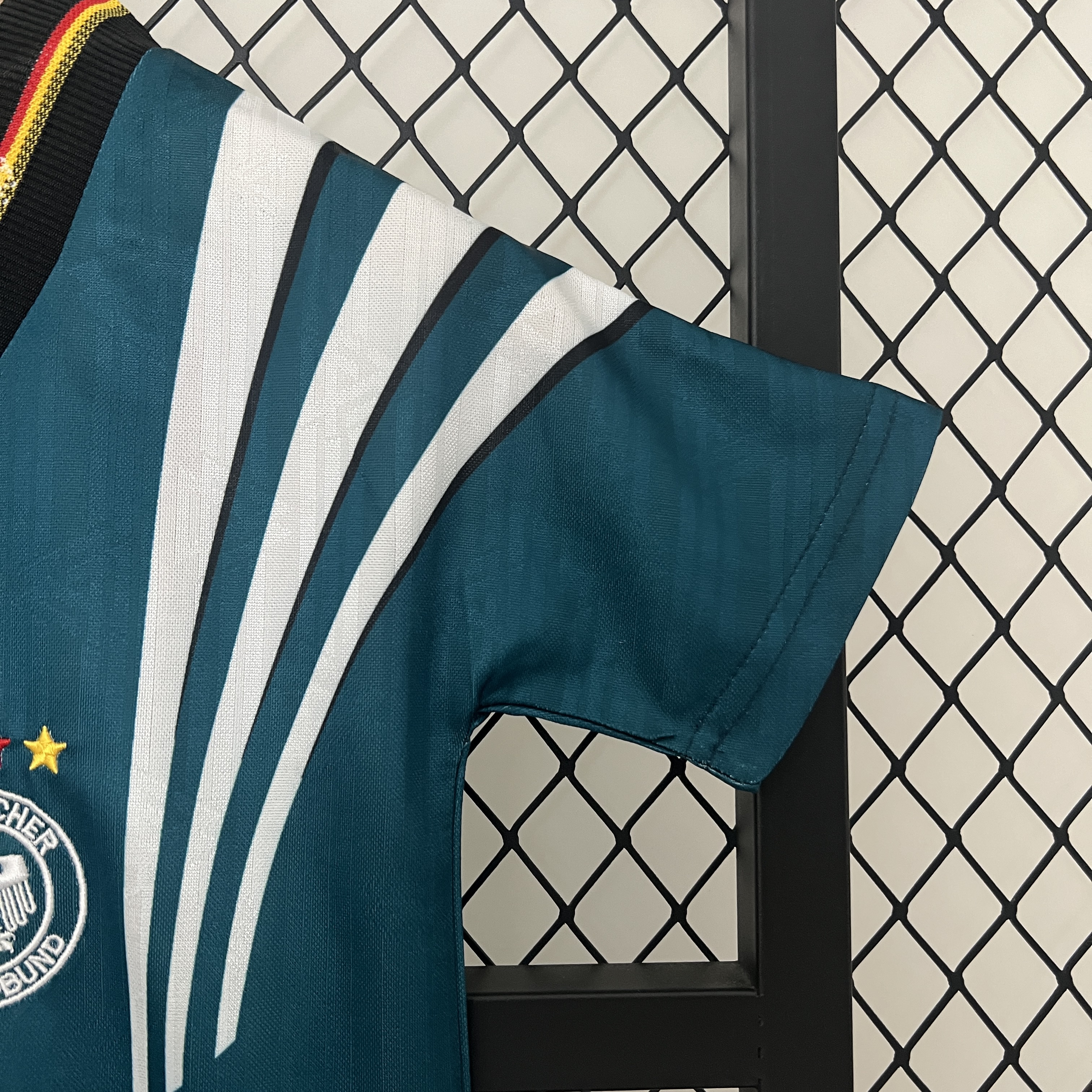 unitedfutballjersey-Retro Germany 1996 Away Stadium Kids Kit