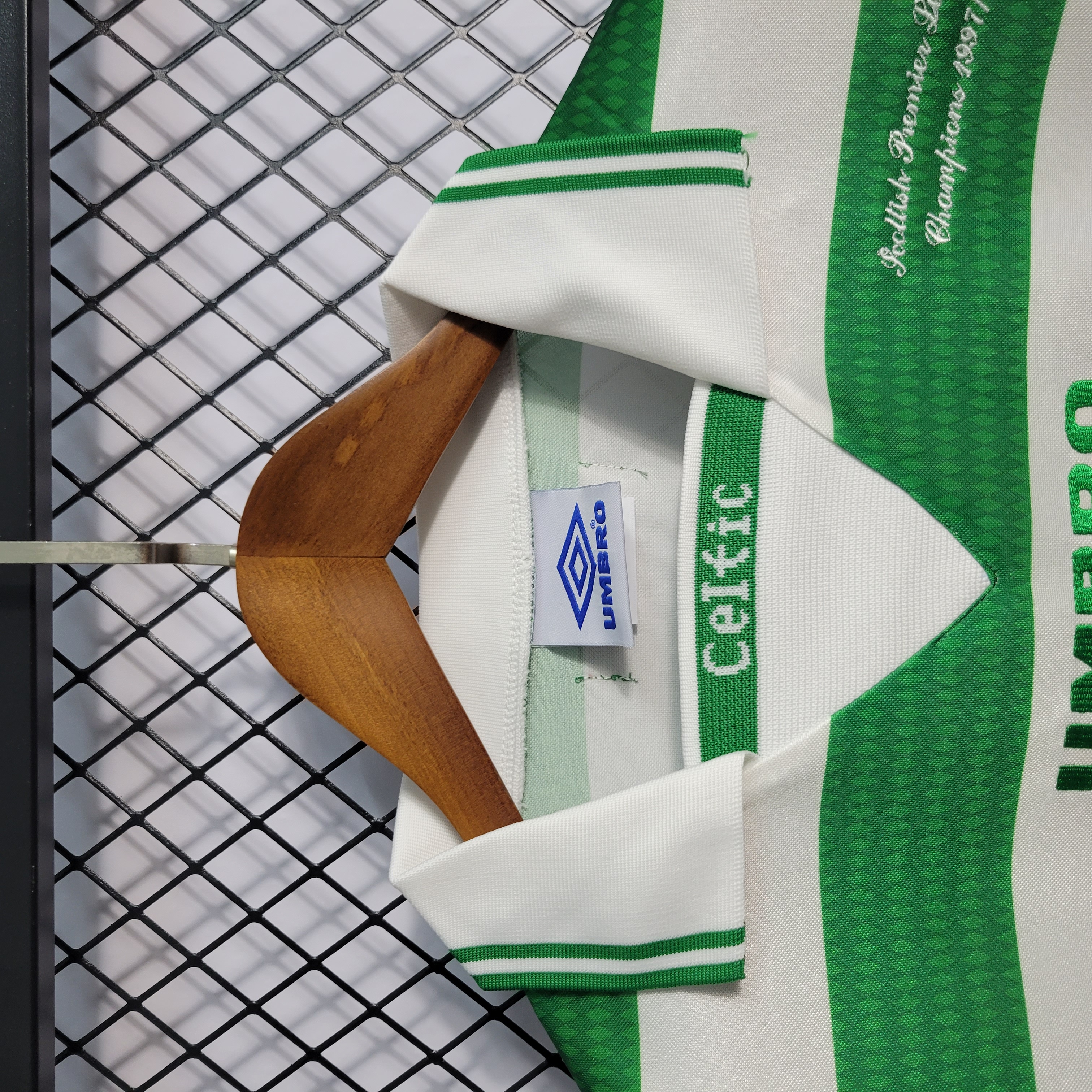 foot-Retro Celtic 1998-99 Home Stadium Jersey