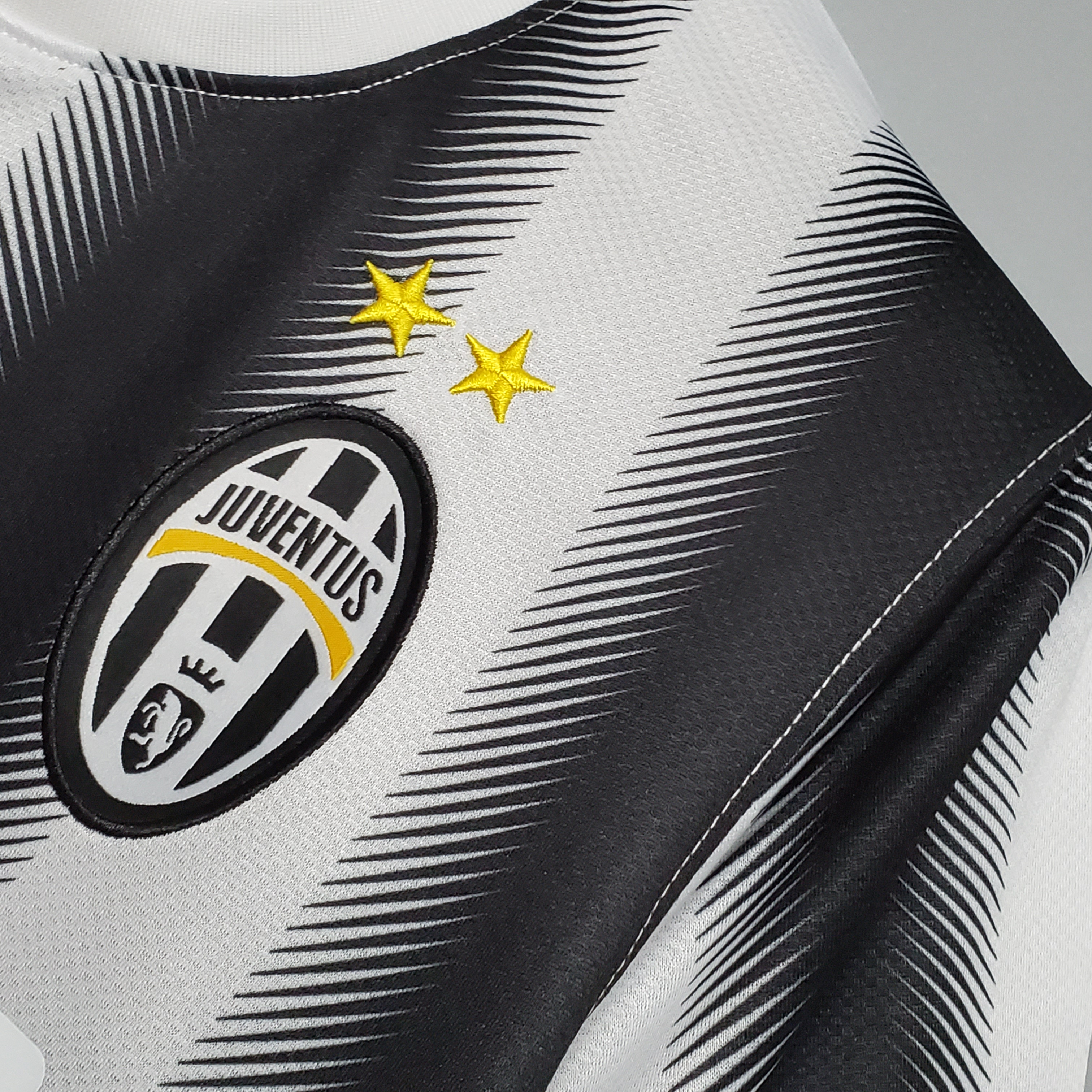 SIUjerseys-Retro Juventus 2011-12 Home Stadium Jersey