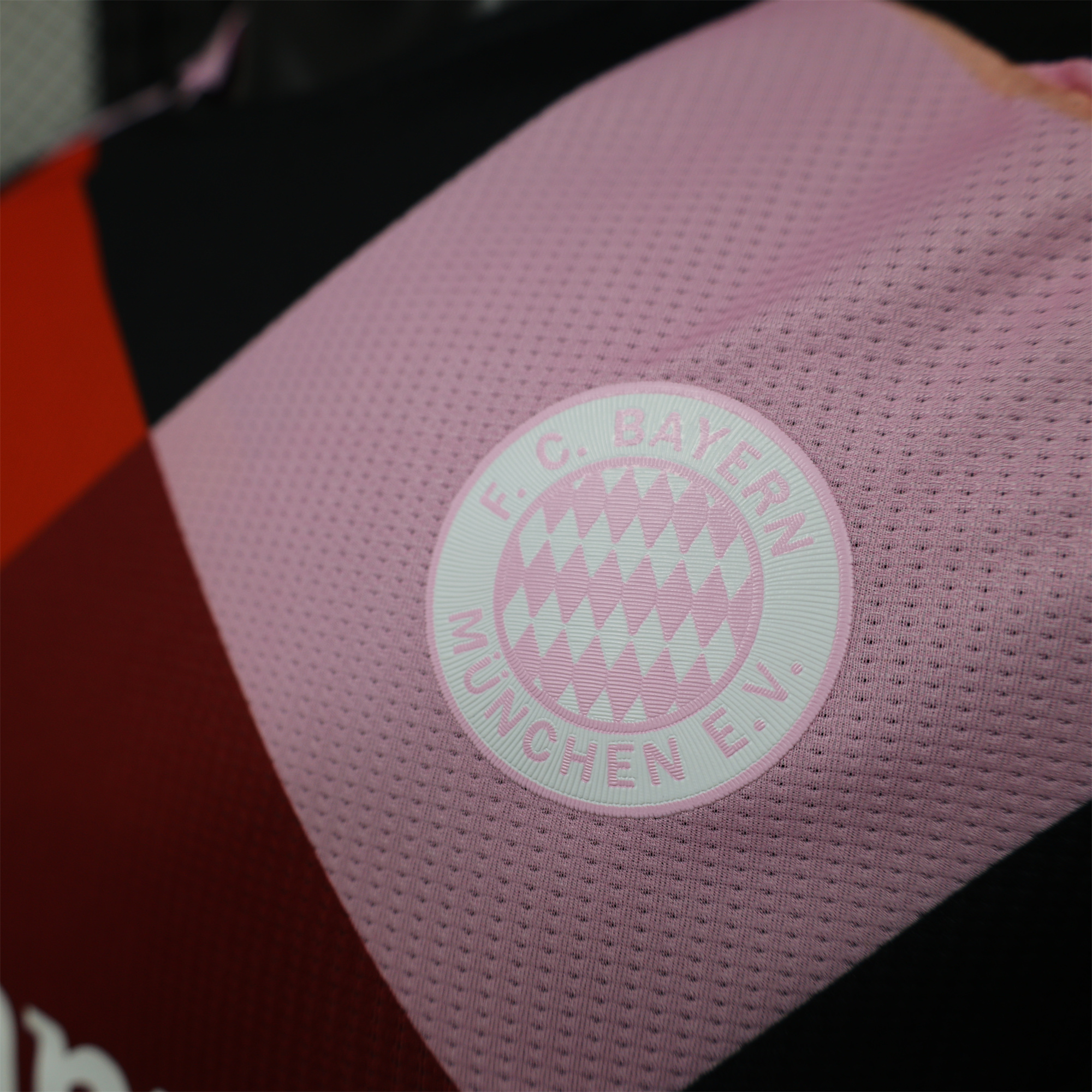 unitedfutballjersey-Bayern Munich 24-25 LeGer Special Pink October Jersey - Player Version