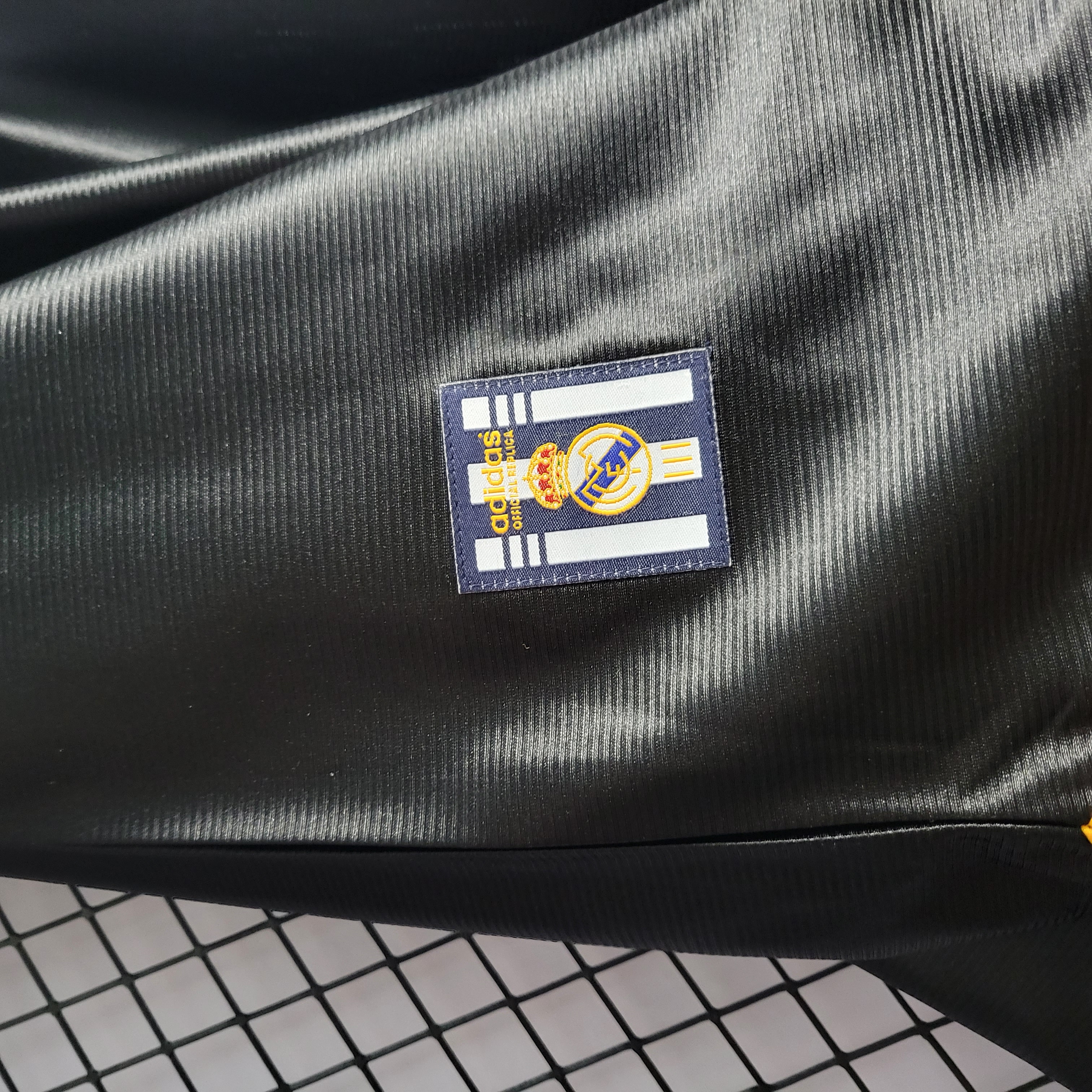 SIUjerseys-Retro Real Madrid 1999-01 Away Jersey