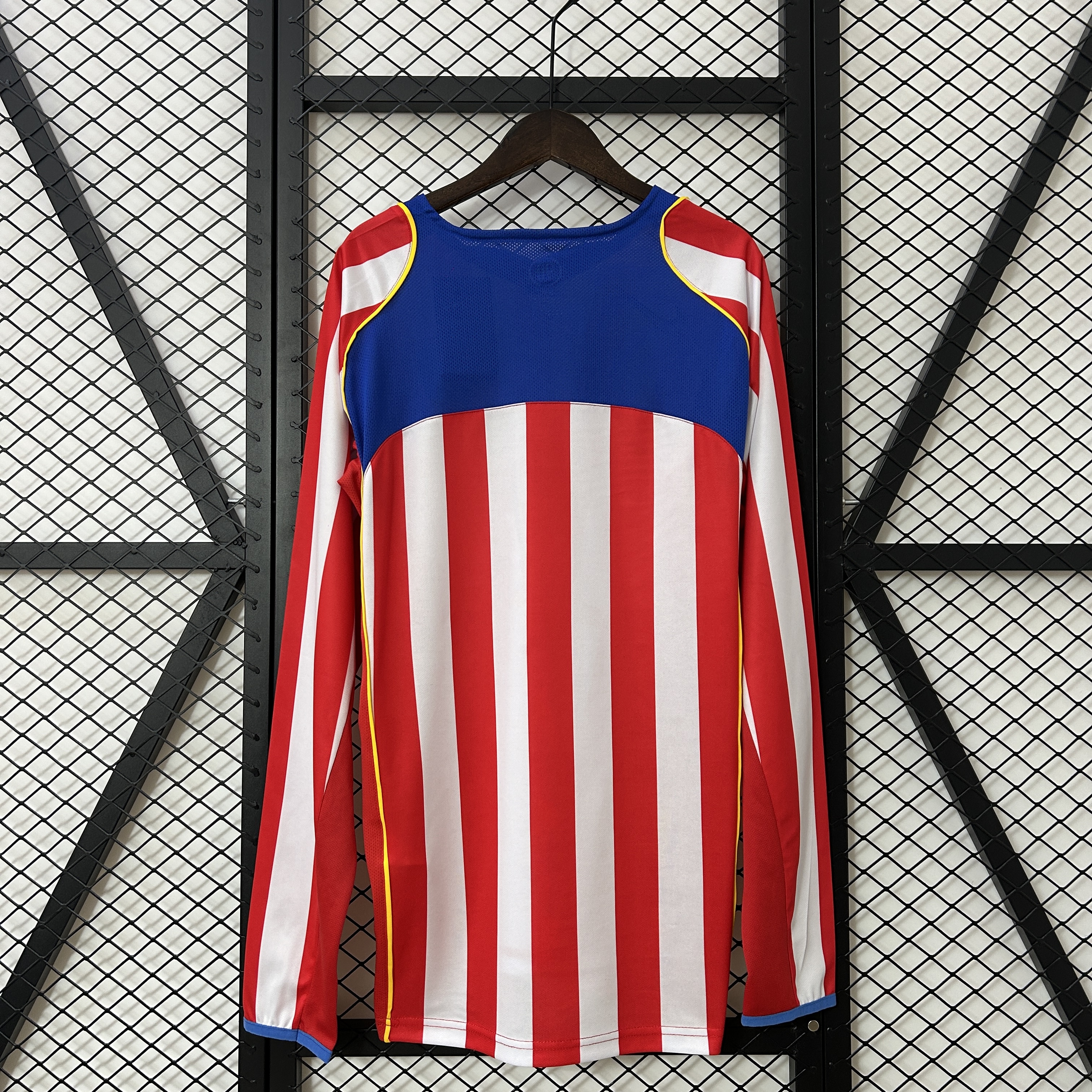 unitedfutballjersey-Retro Atletico Madrid 2004-05 Home Long Sleeves Jersey - S.p.i.d.e.r M.a.n