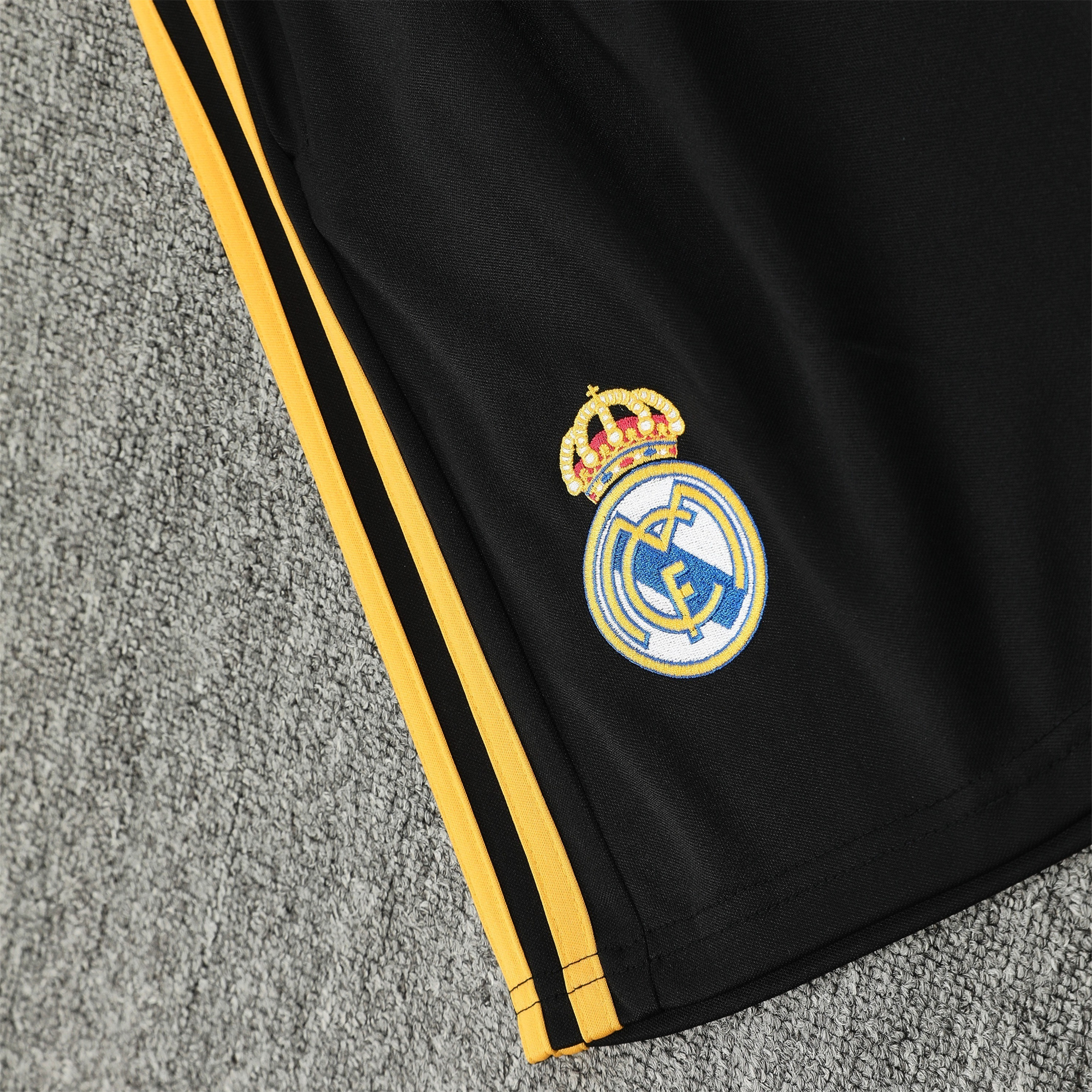 JerseysGala.com | Real Madrid 24-25 Vest Training Set - White & Black Leopard -Customize Name, Number and Patch | Worldwide Shipping