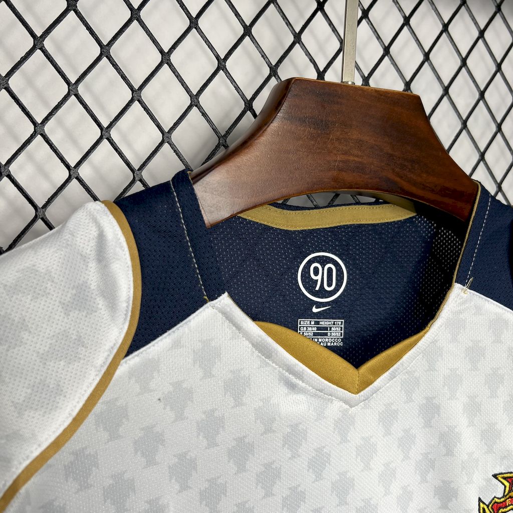 SIUjerseys-Retro Portugal 2004 Away Jersey
