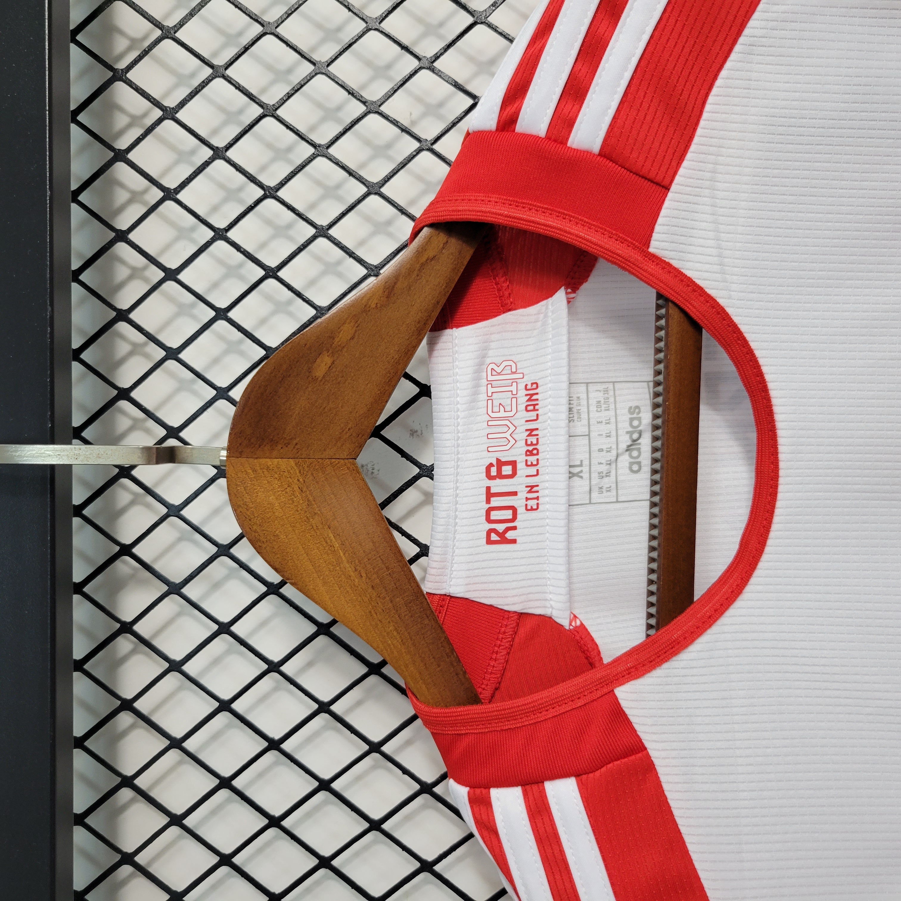 Bayern Munich 23-24 Home Long Sleeve Jersey - Fans Version:football jersey mysite: unitedjerseyfootball 邓江浪:football