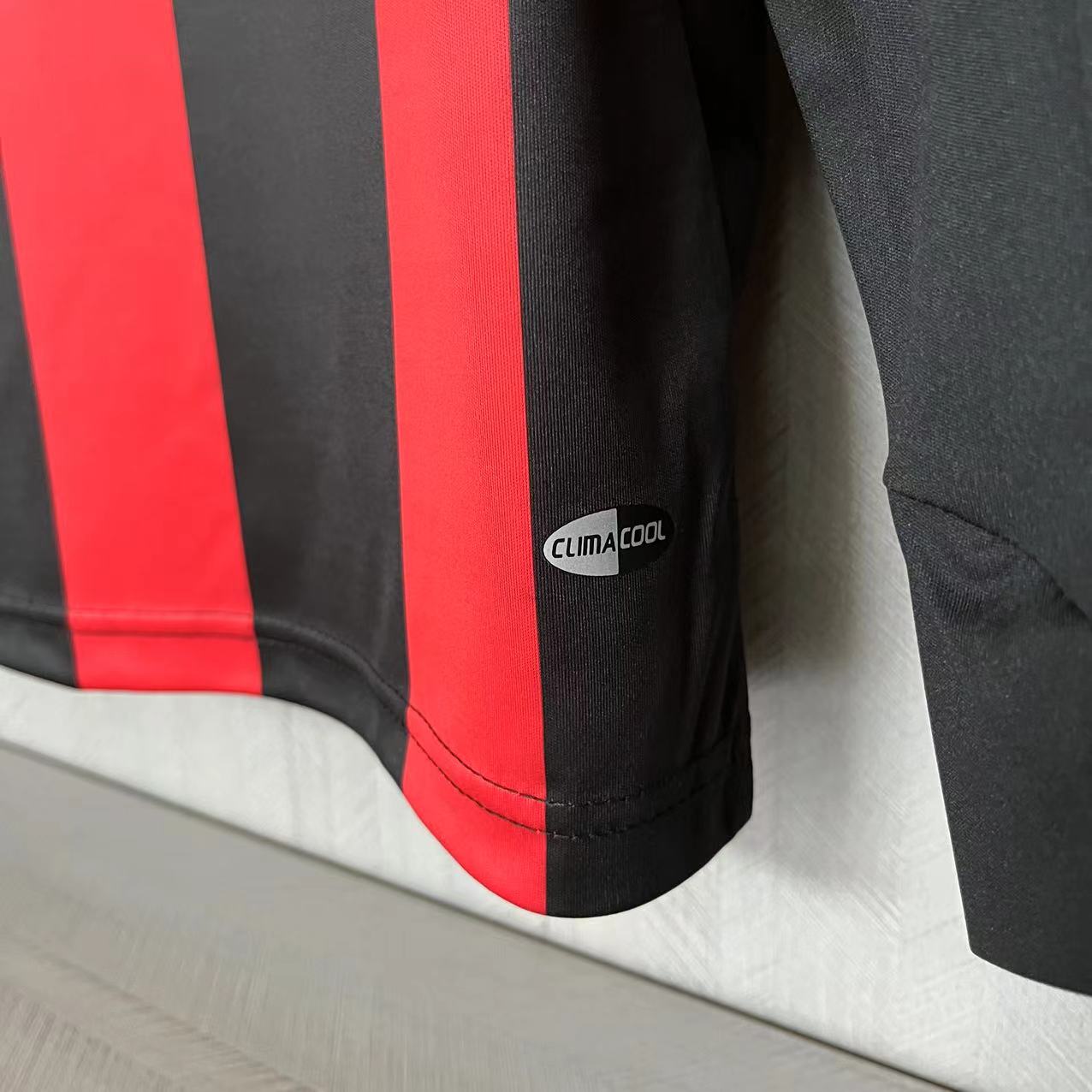 ManixJersey.com | Retro AC Milan 2008-09 Home Long Sleeve Jersey -Customize Name, Number and Patch | Worldwide Shipping