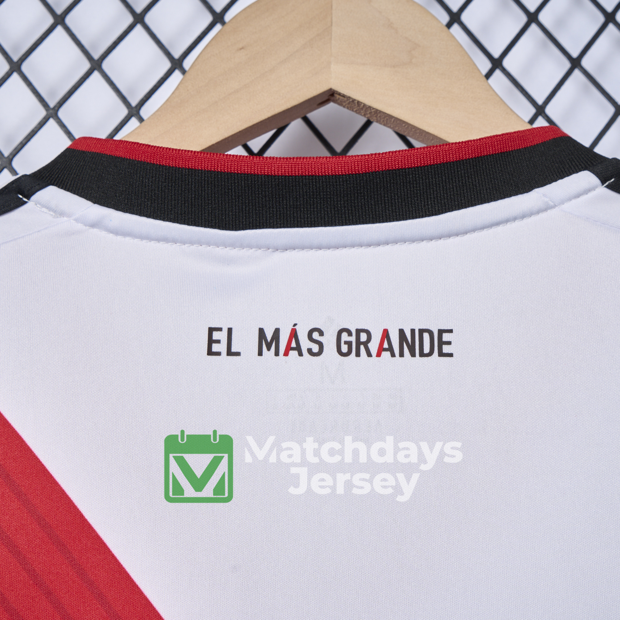GlobeJersey-Retro River Plate 2018-19 Home Jersey