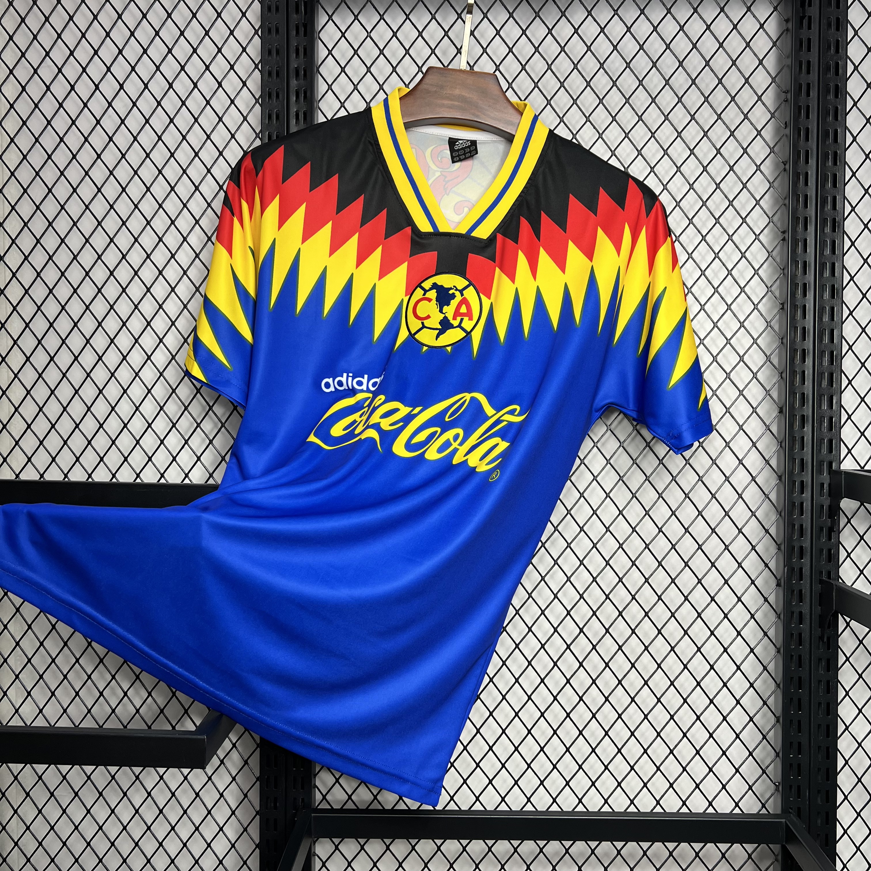 GlobeJersey-Retro Club América 1995-96 Away Jersey