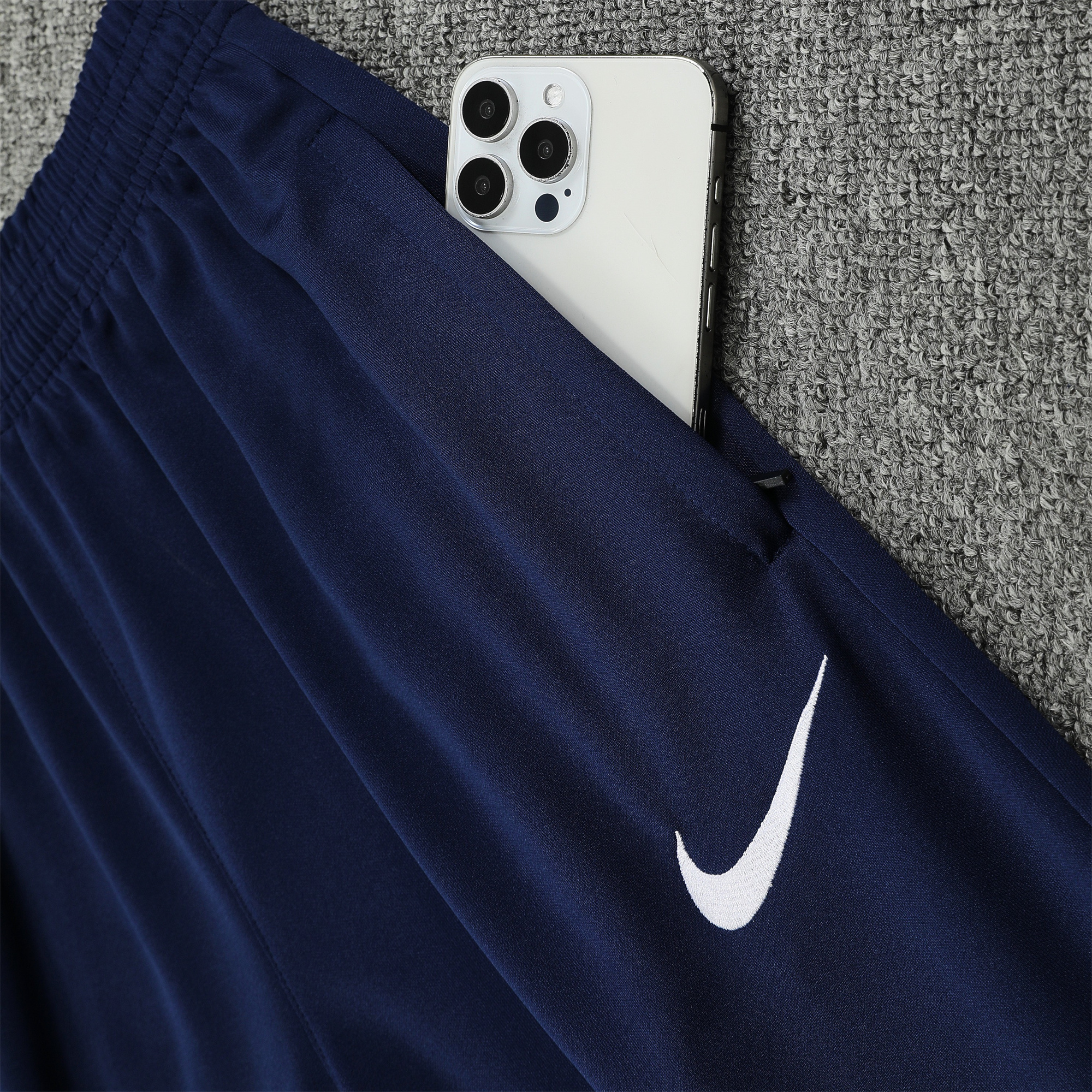 JerseysGala.com | C.H.E.L.S.E.A 24-25 Long Sleeve Training Set - Blue Hoodie and Deep Blue Pants -Customize Name, Number and Patch | Worldwide Shipping