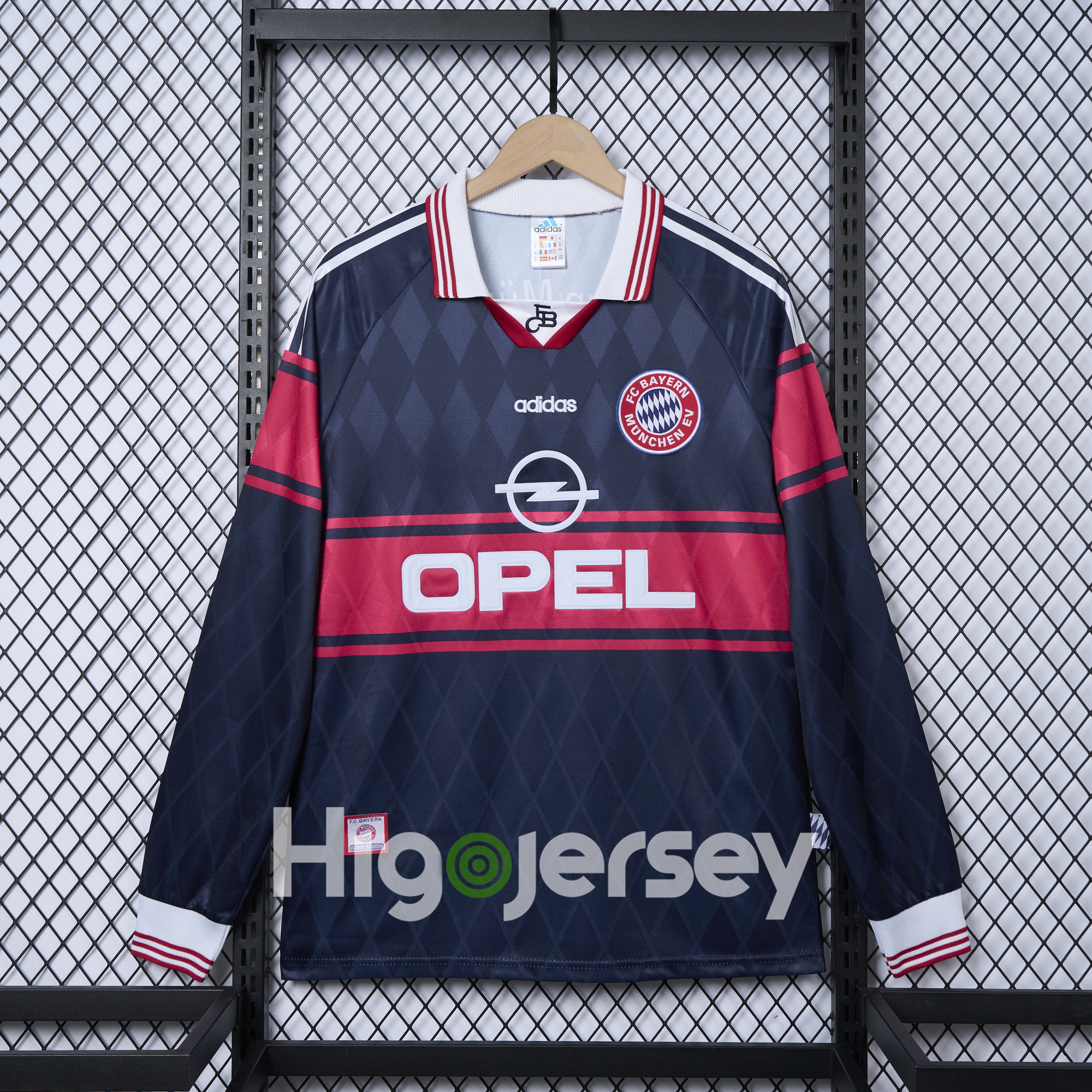 Higojerseys-Retro Bayern Munich 1997-99 Home Long Jersey